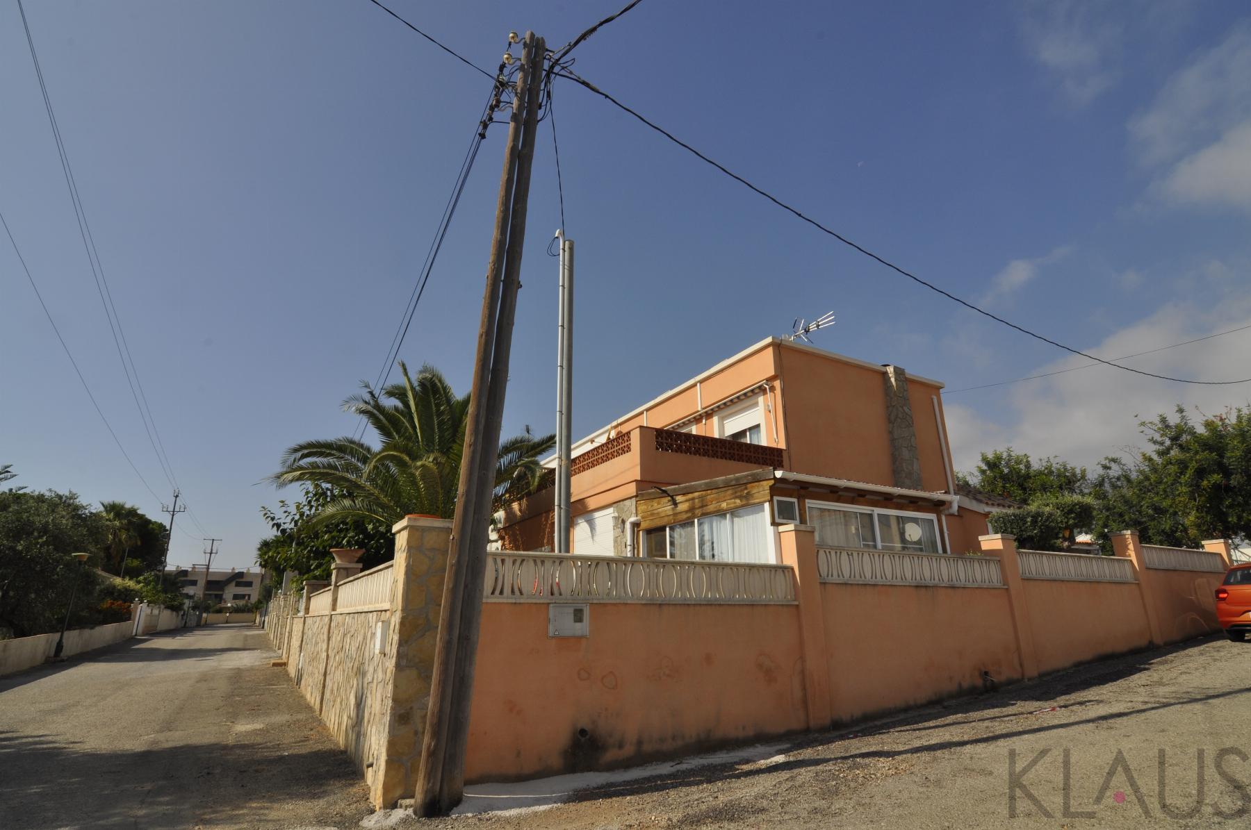 For sale of house in Alcanar playa