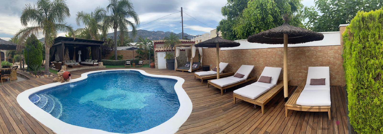 Köp av chalet i Alcanar playa