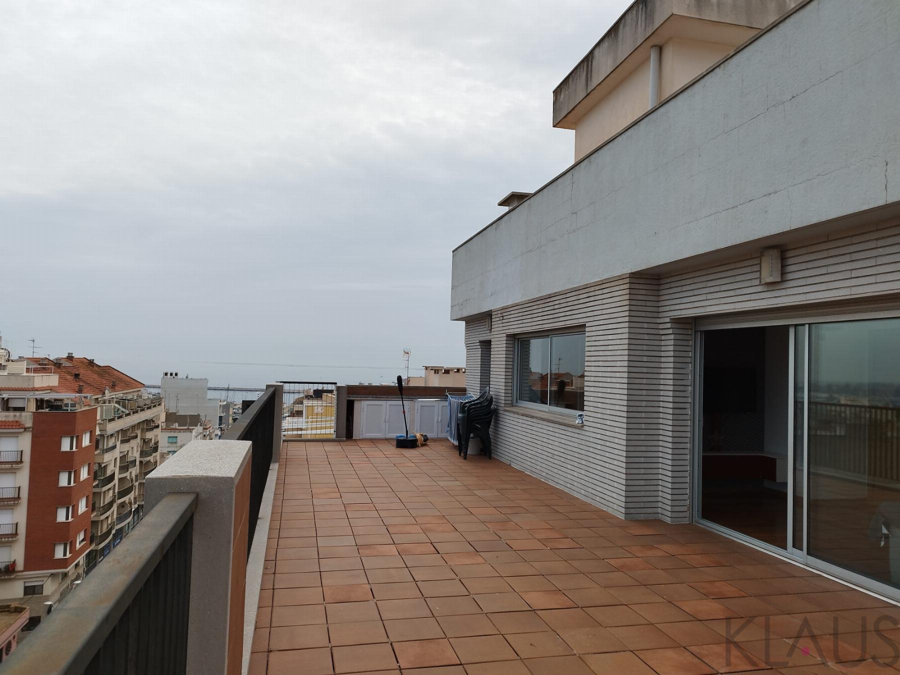 For sale of penthouse in La Ràpita