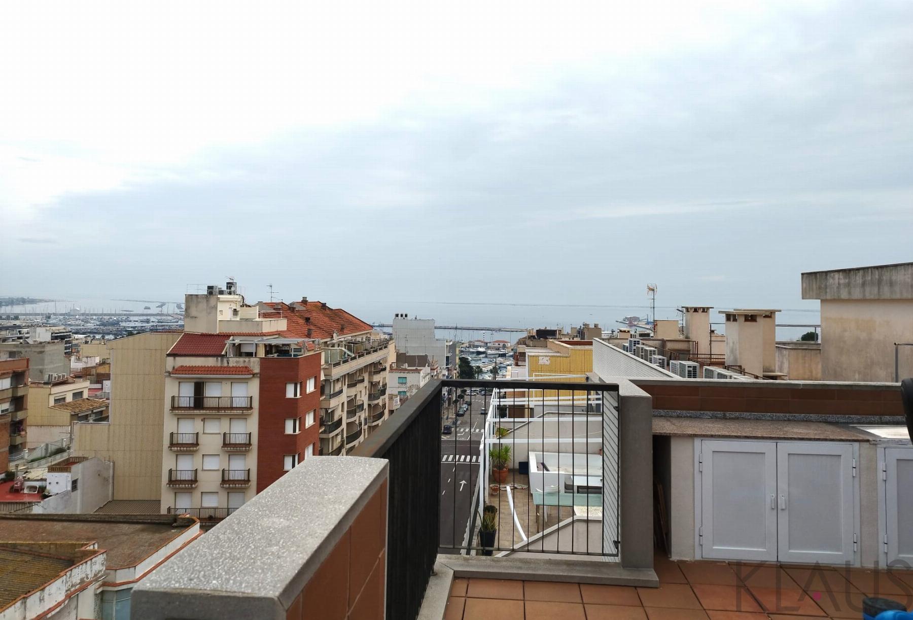 For sale of penthouse in La Ràpita
