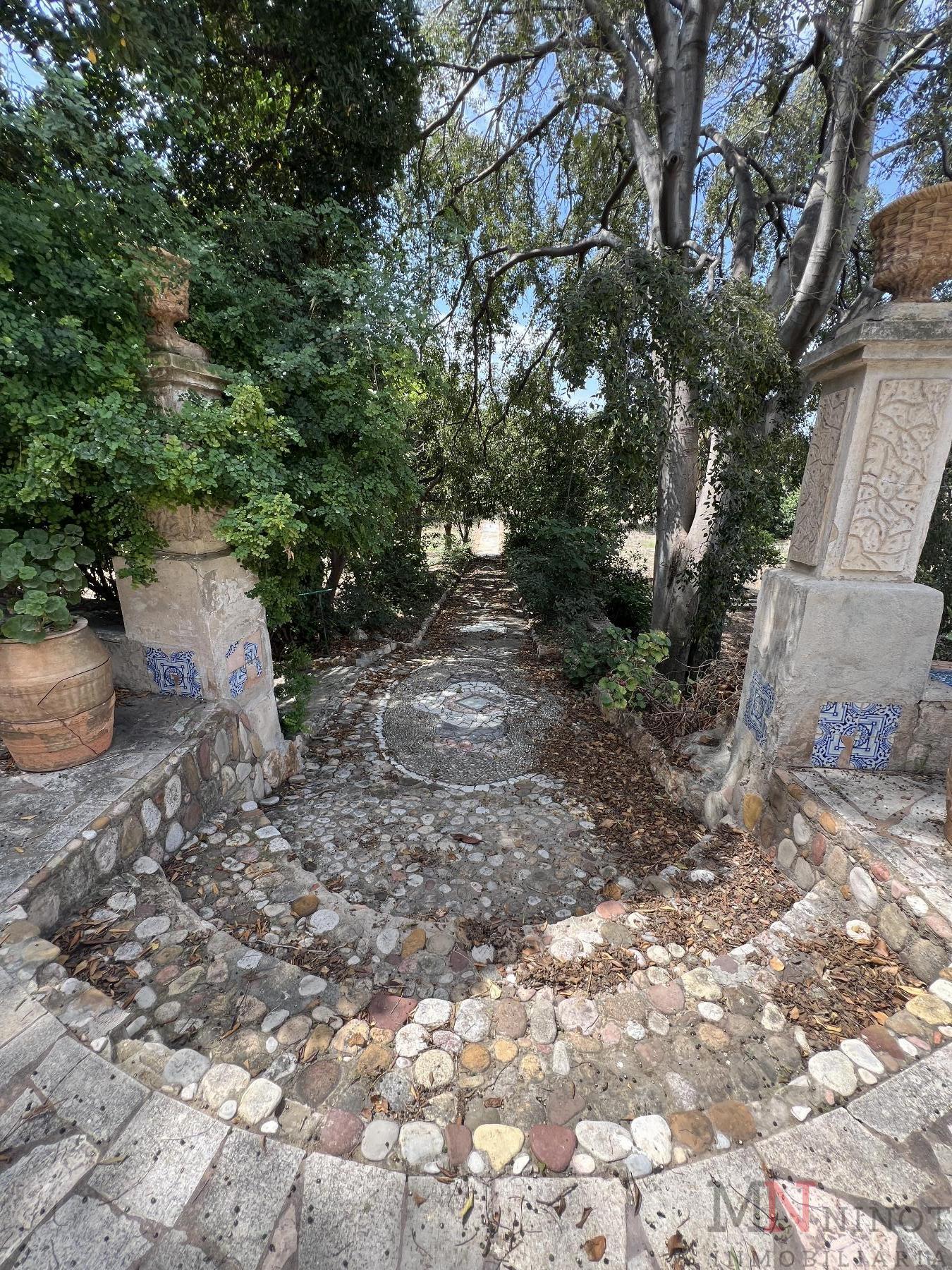 Venta de masía en Almazora