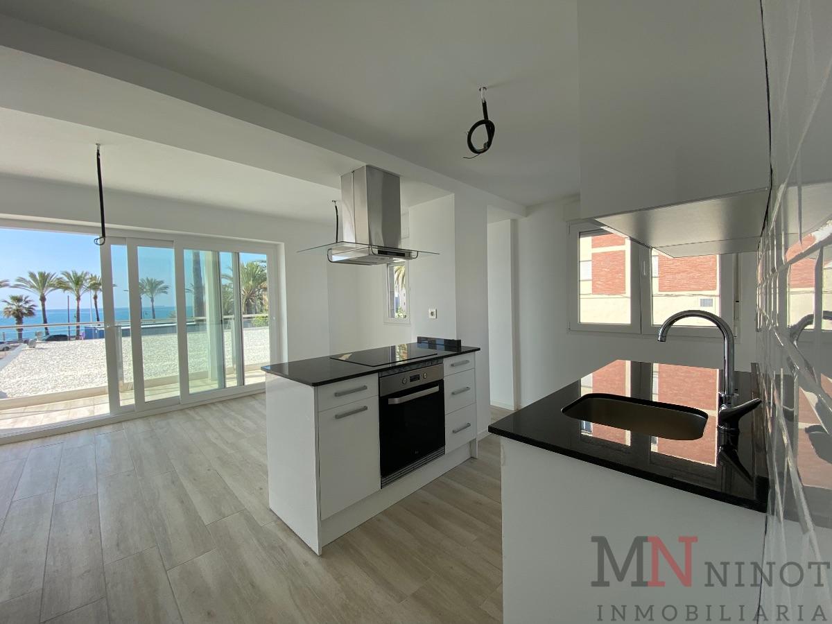 For sale of apartment in Benicasim