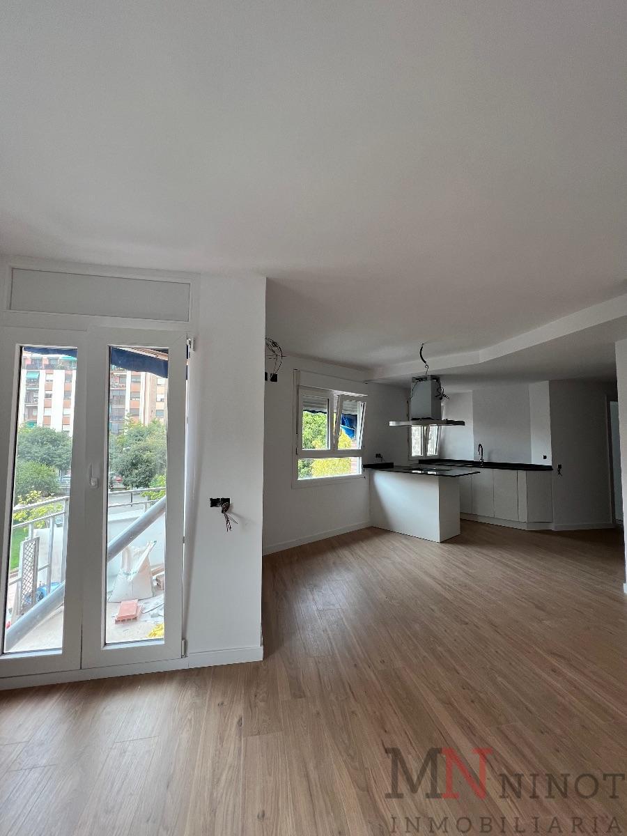 For sale of flat in Castellón