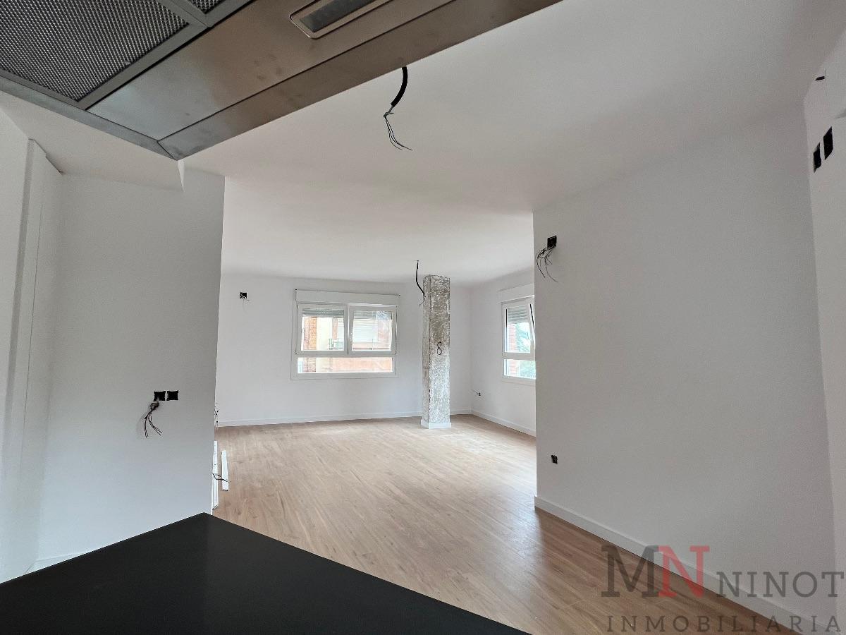 For sale of flat in Castellón