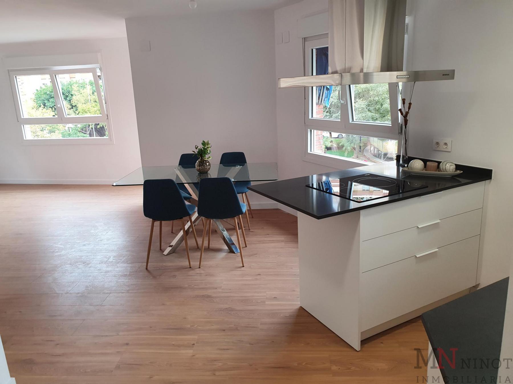 For sale of flat in Castellón