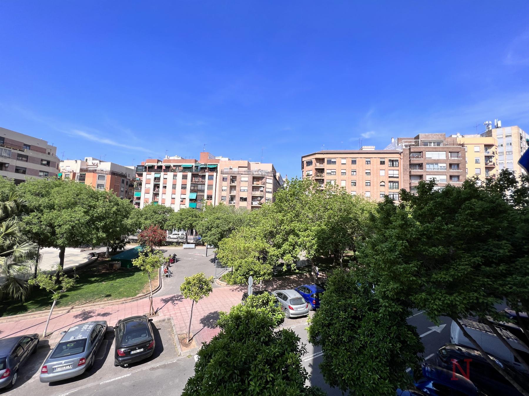 For sale of flat in Castellón