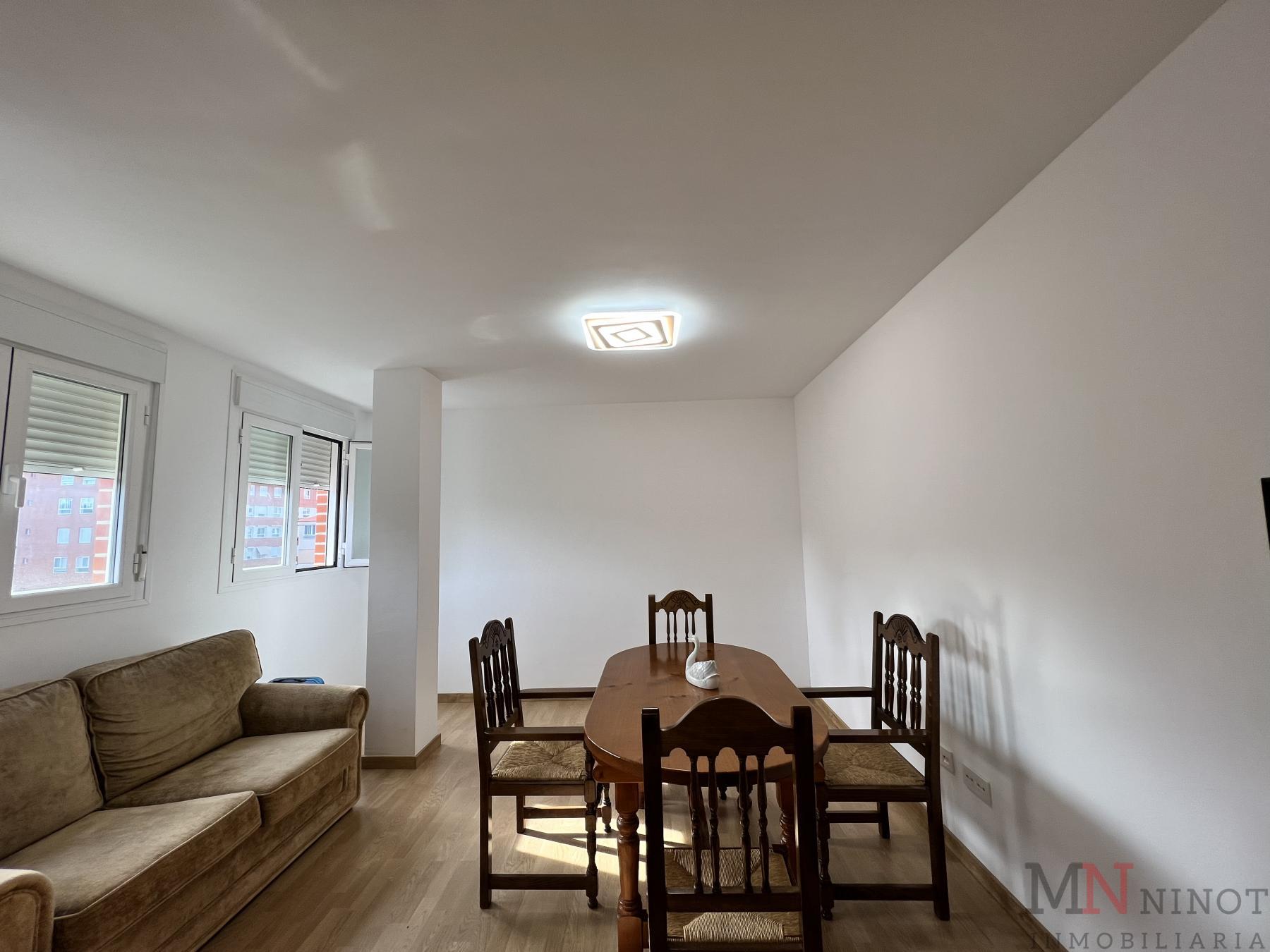 For sale of flat in Castellón