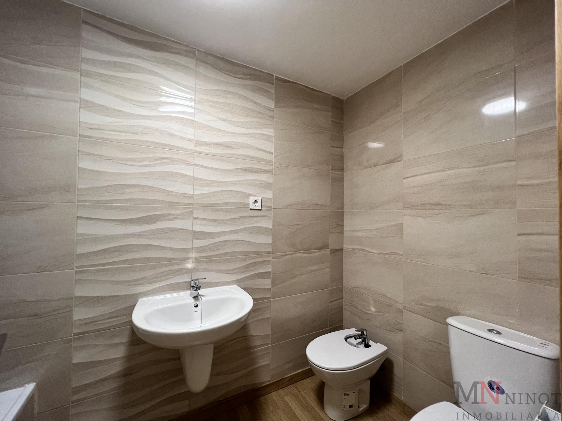 For sale of flat in Castellón