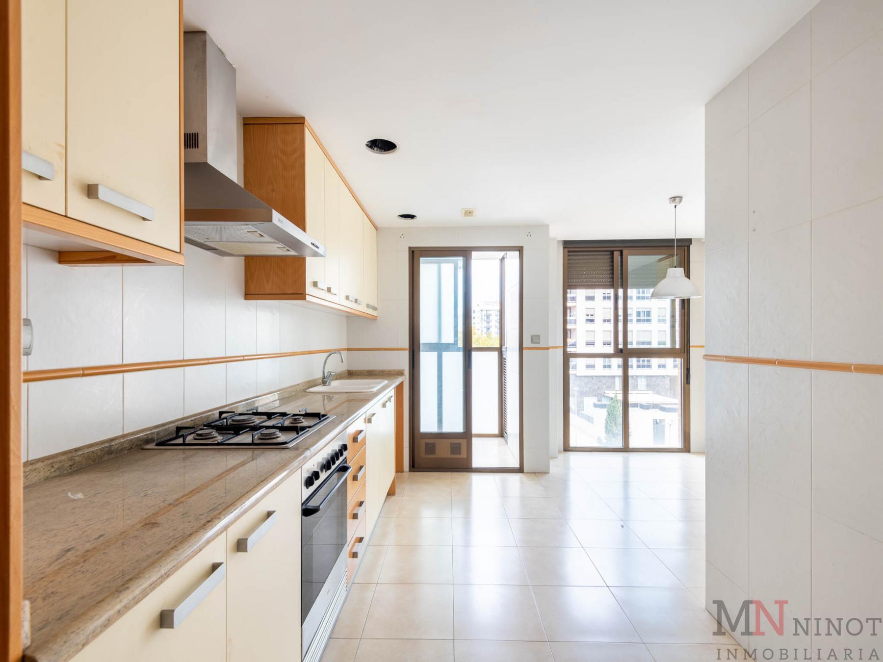 For rent of flat in Castellón