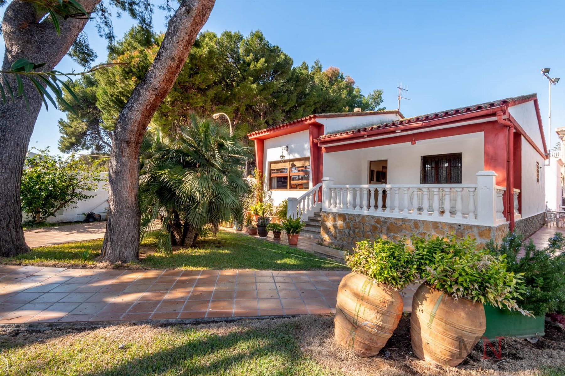 For sale of chalet in Benicasim