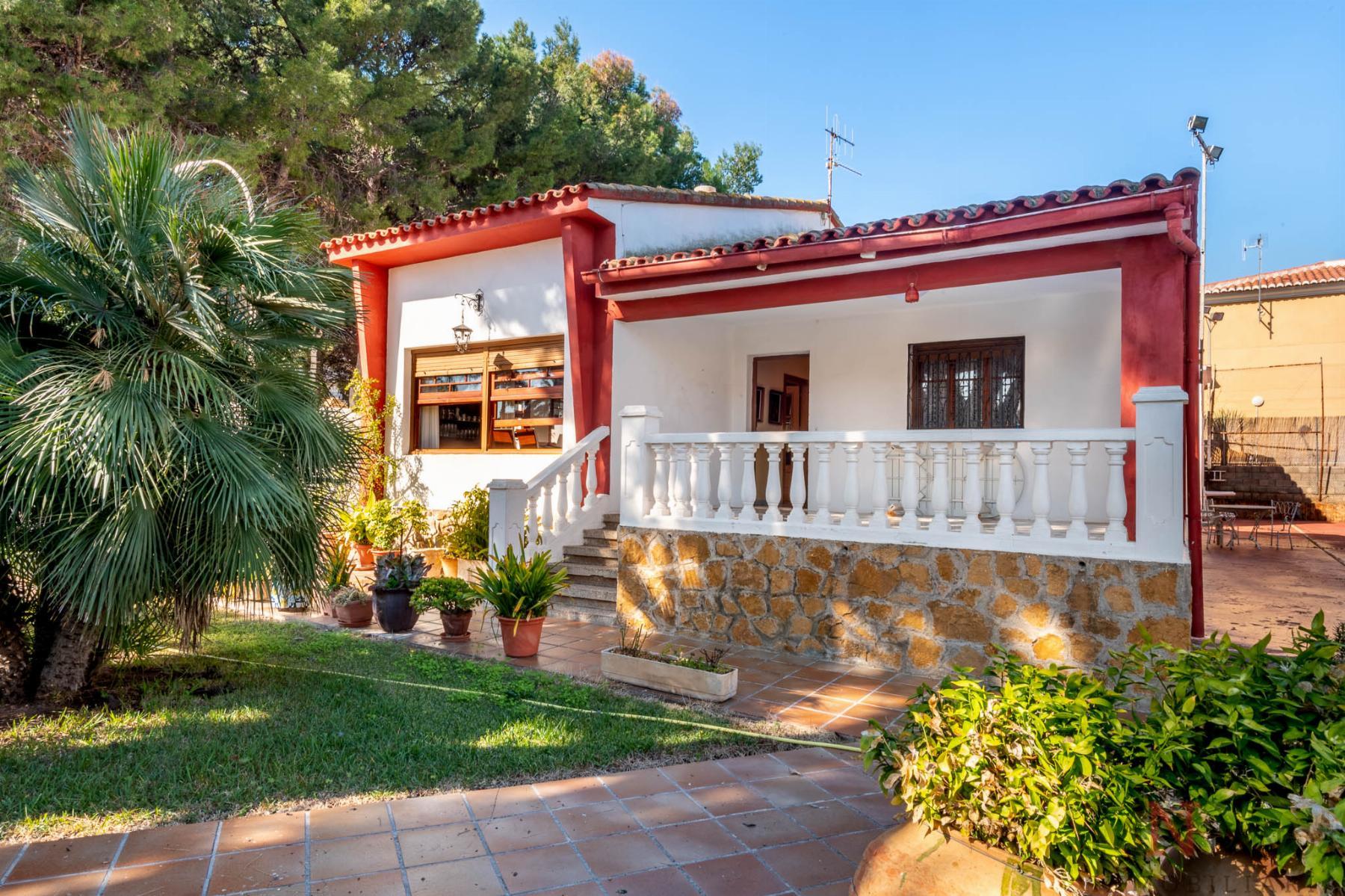 For sale of chalet in Benicasim