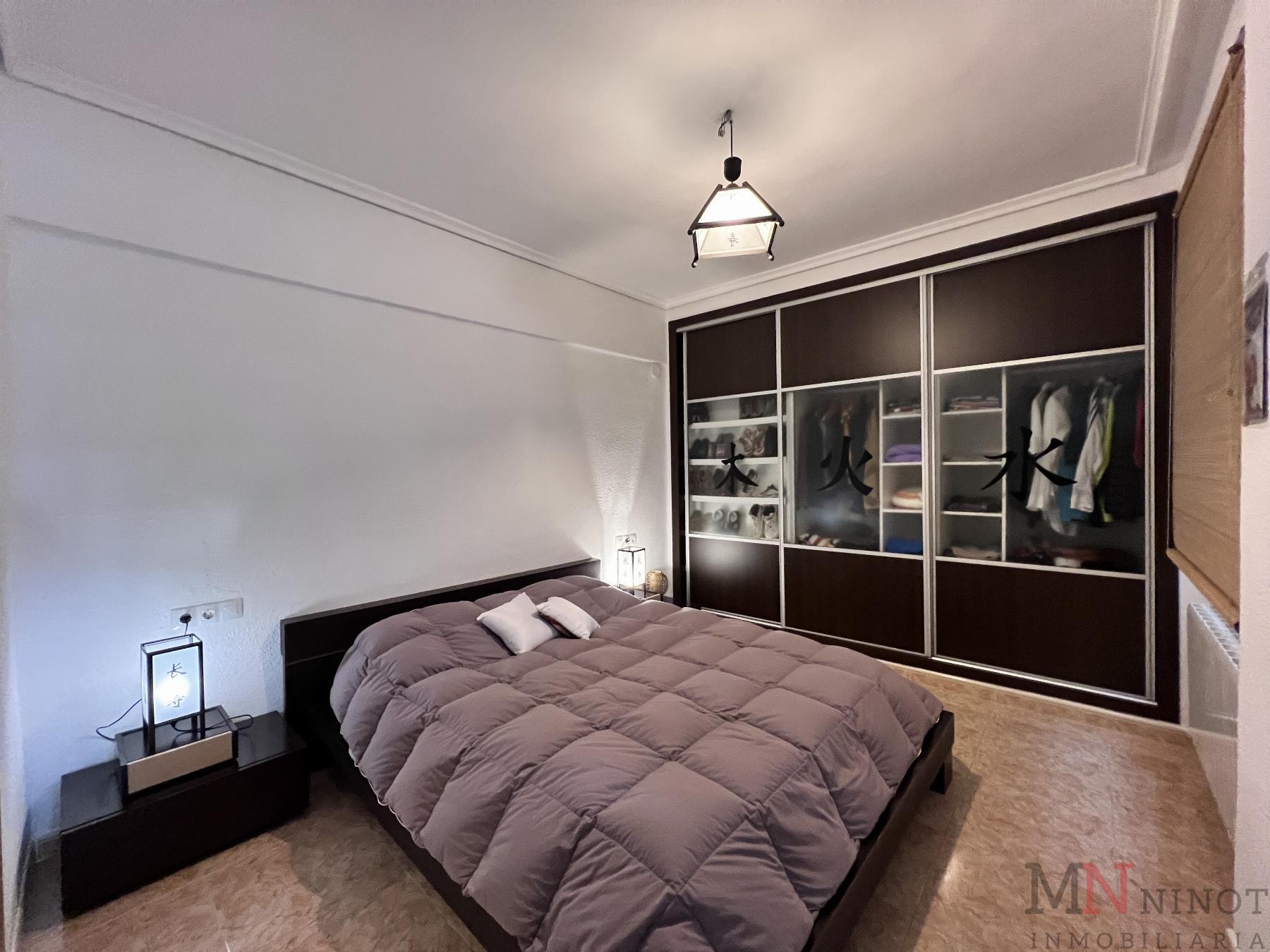For sale of flat in Castellón