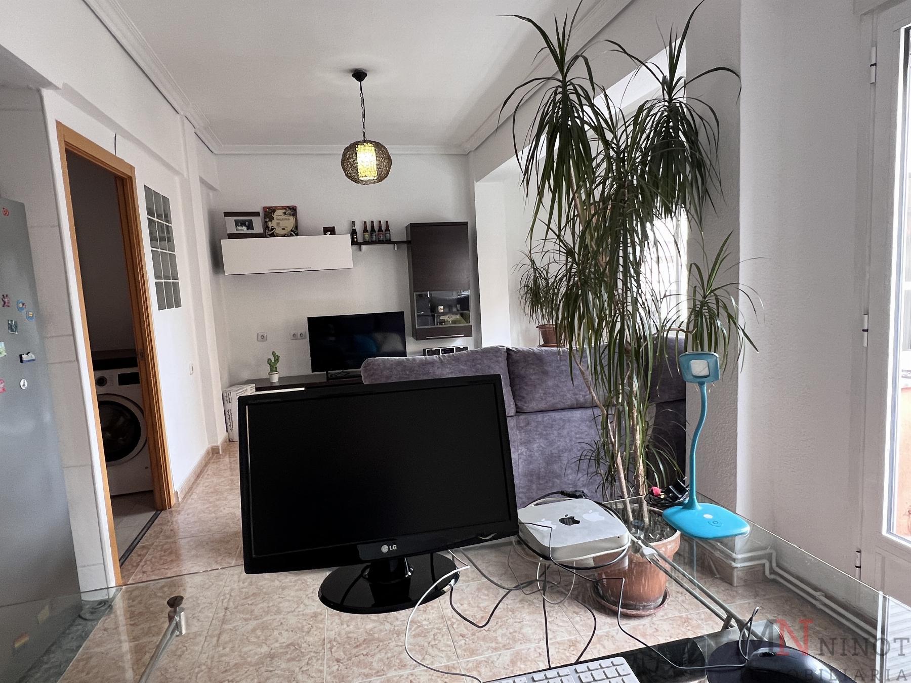 For sale of flat in Castellón