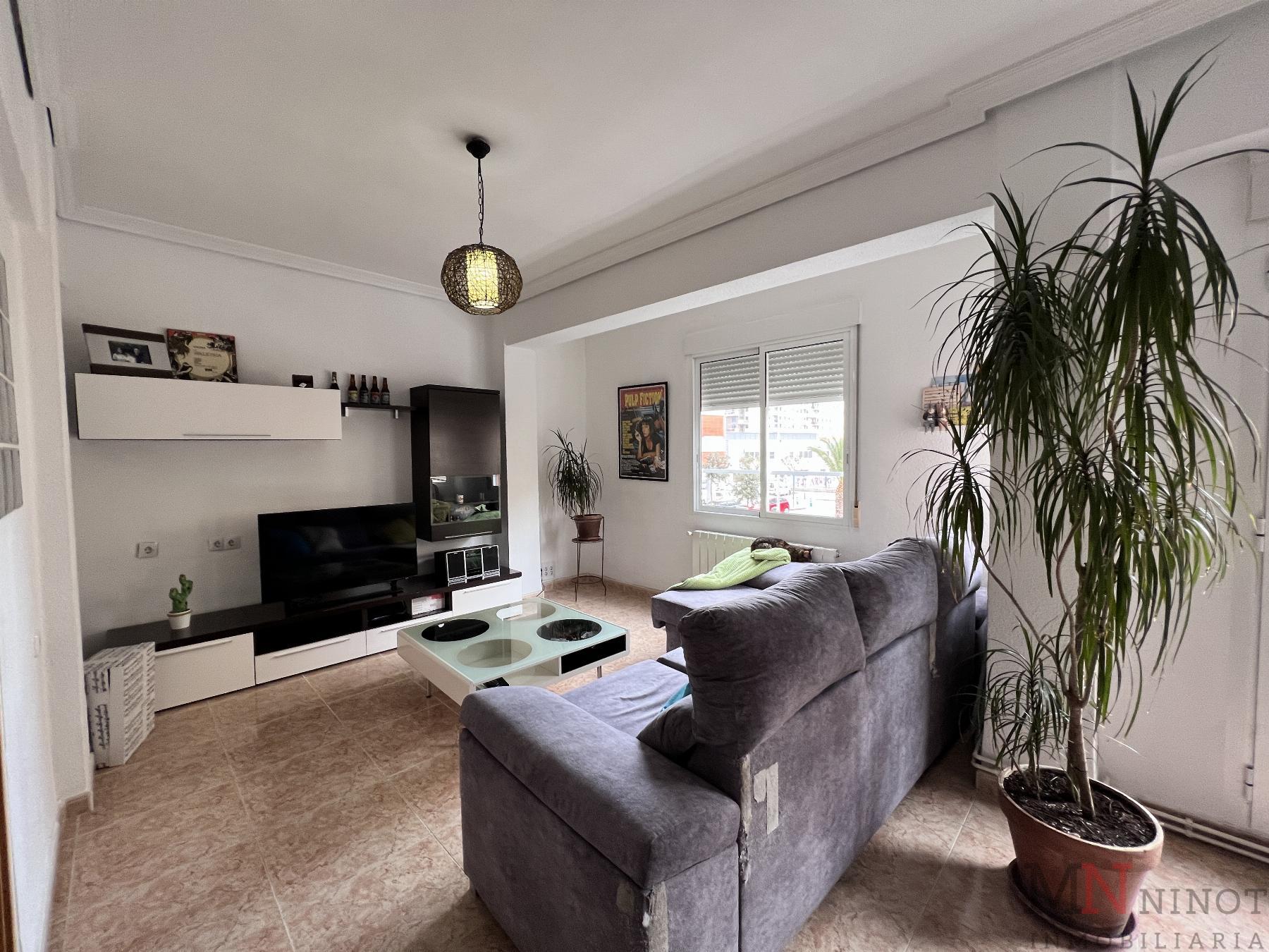 For sale of flat in Castellón