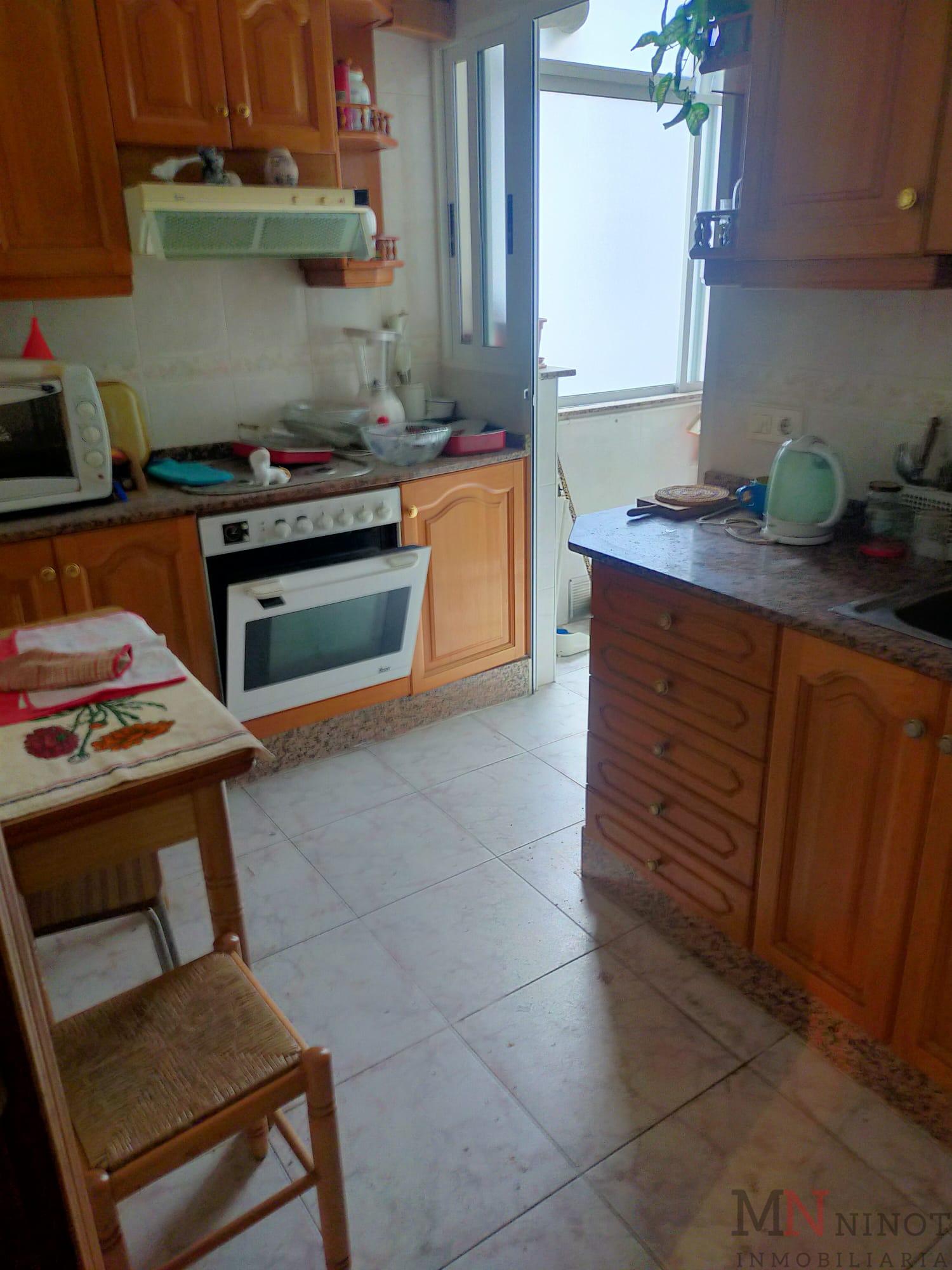 For sale of flat in Castellón