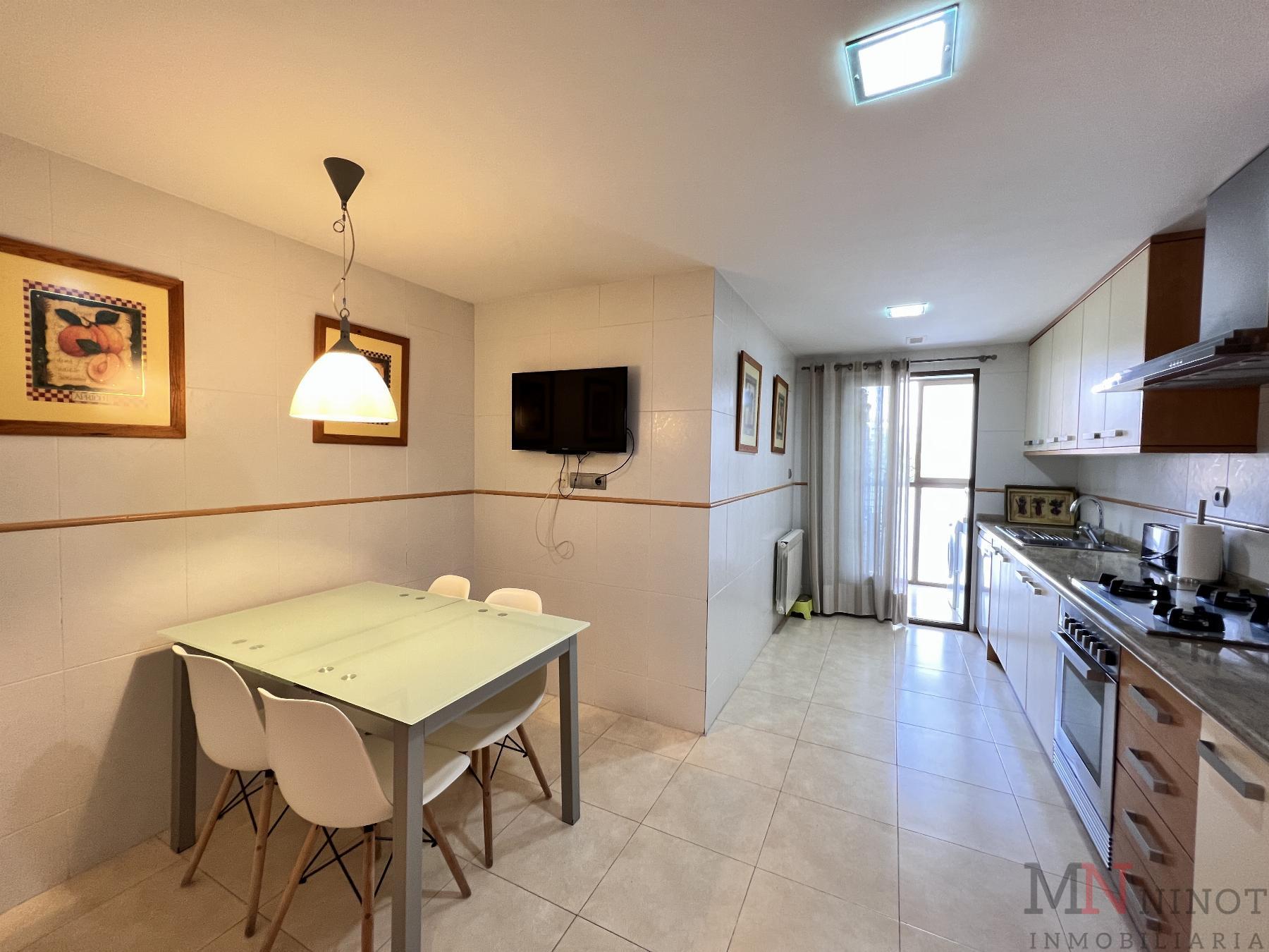 For sale of flat in Castellón