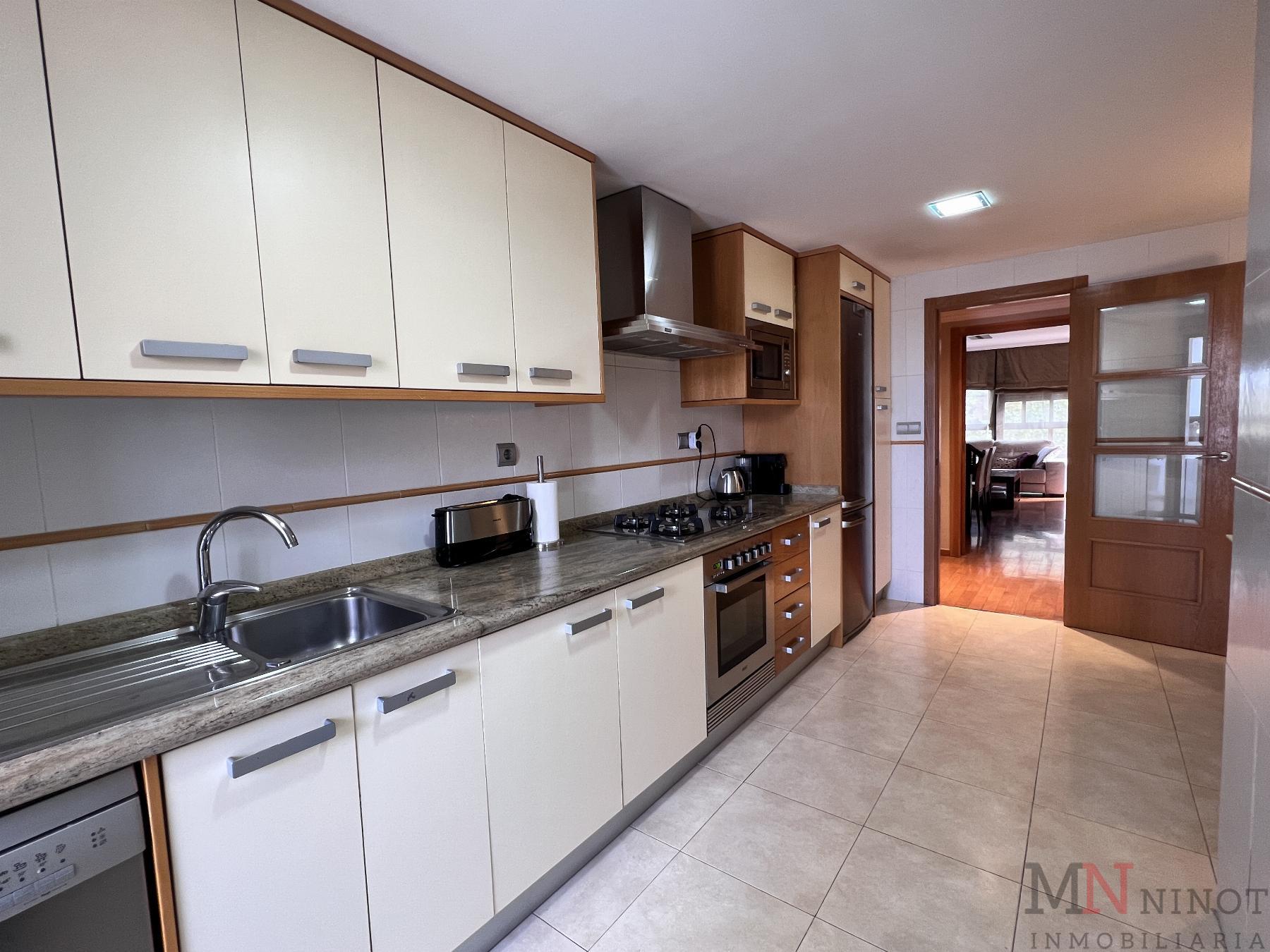 For sale of flat in Castellón
