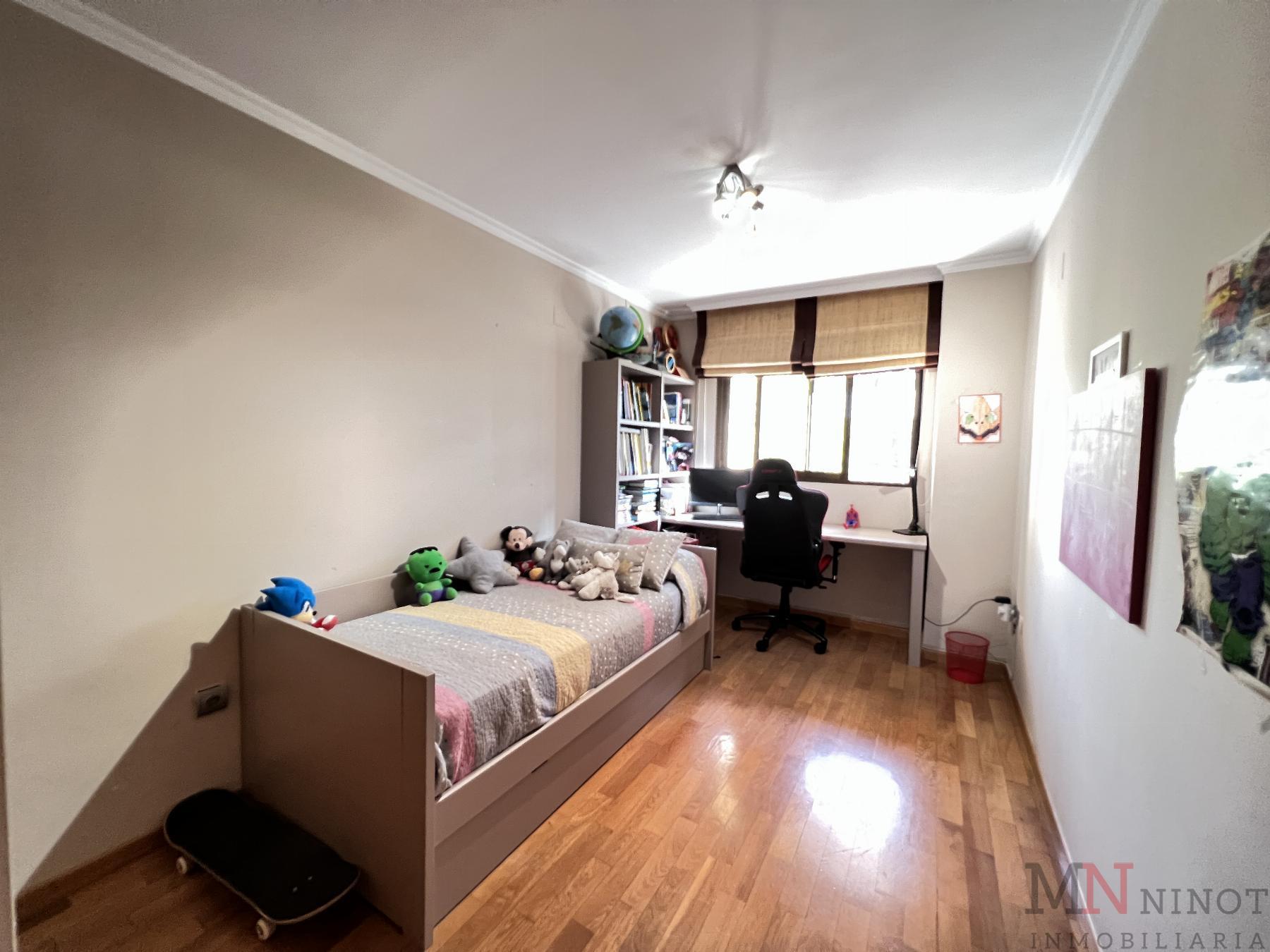 For sale of flat in Castellón