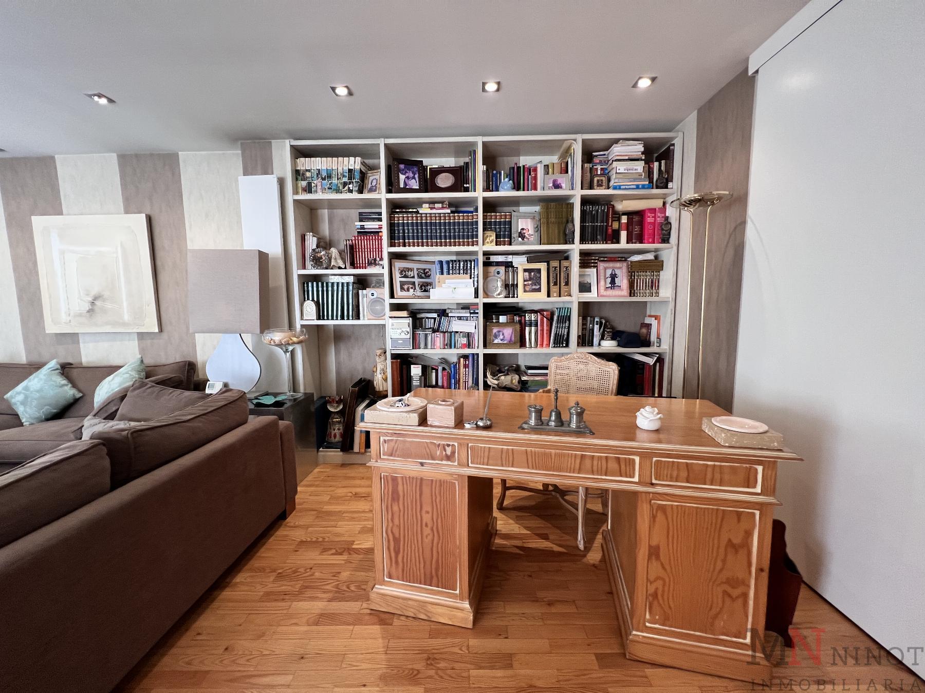 For sale of flat in Castellón