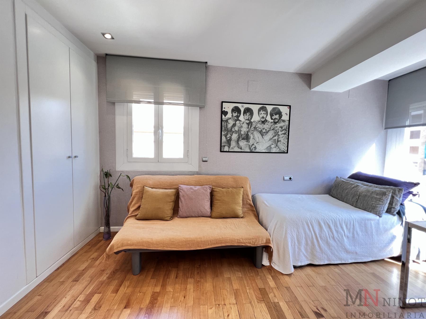 For sale of flat in Castellón
