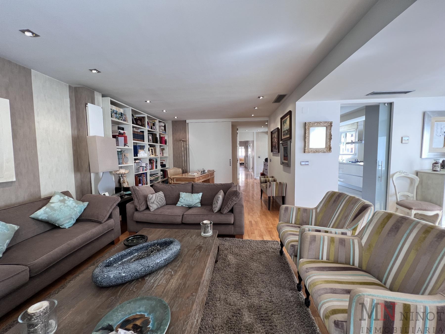 For sale of flat in Castellón
