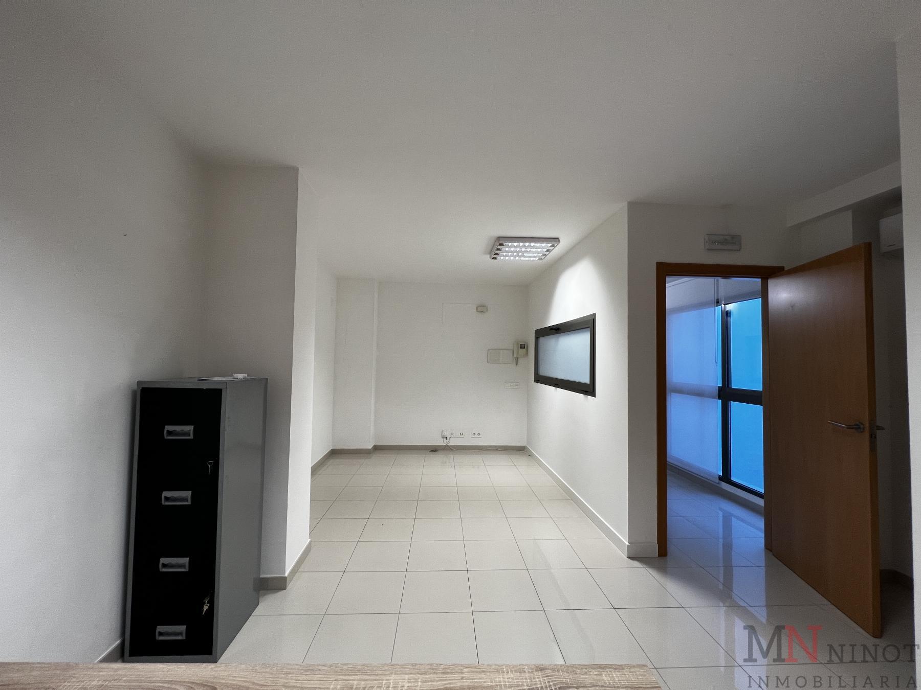 For rent of office in Castellón