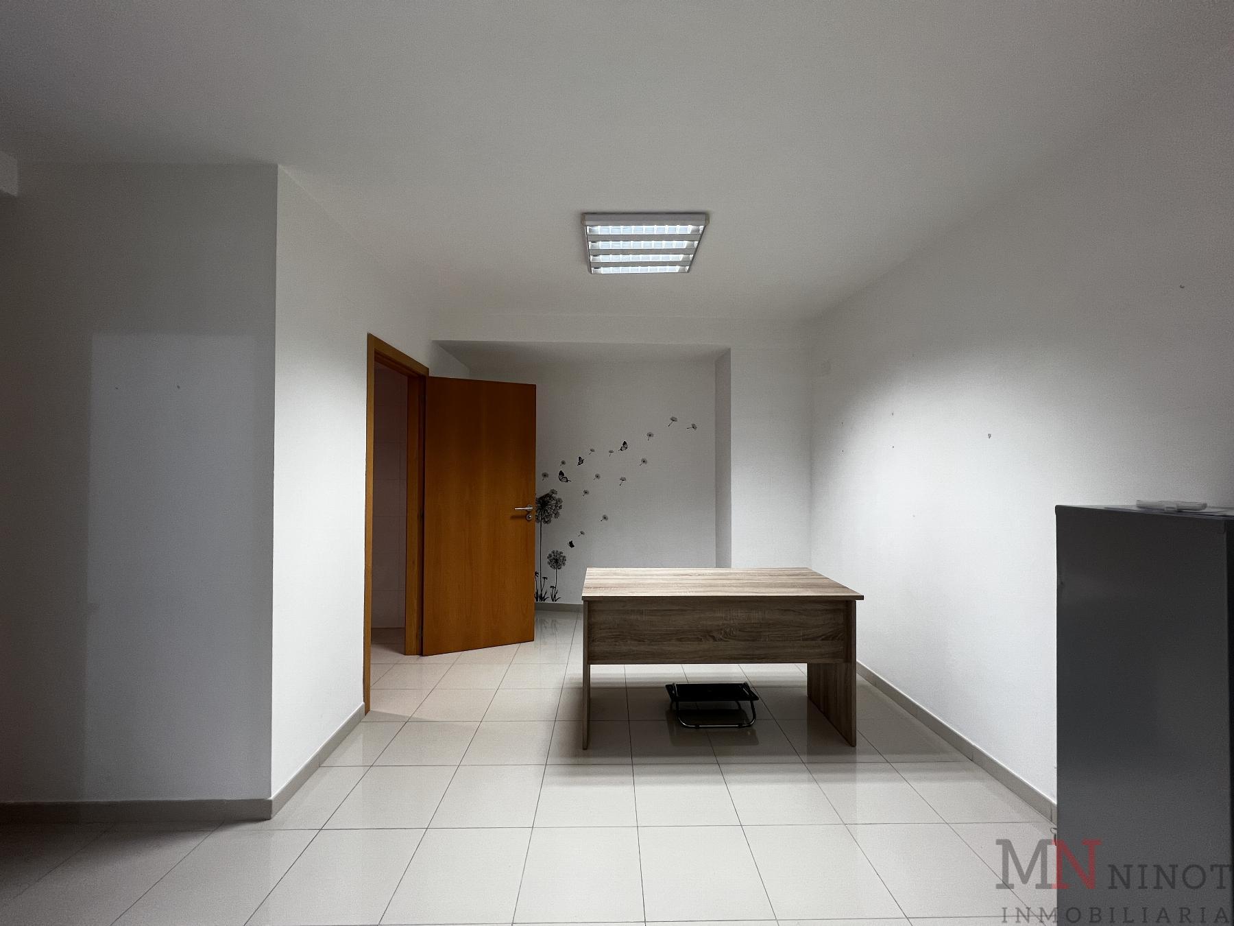 For rent of office in Castellón