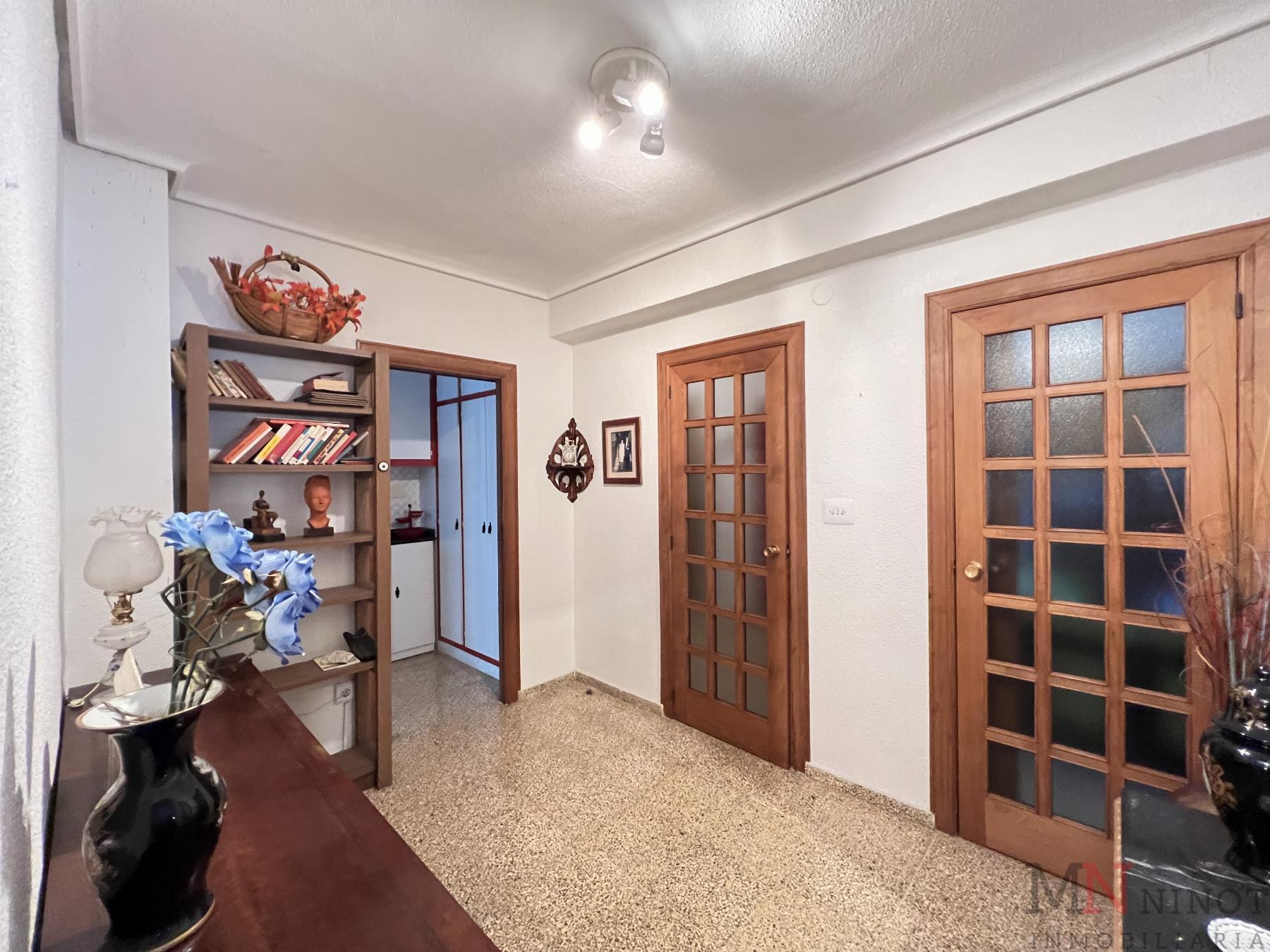 For sale of flat in Castellón