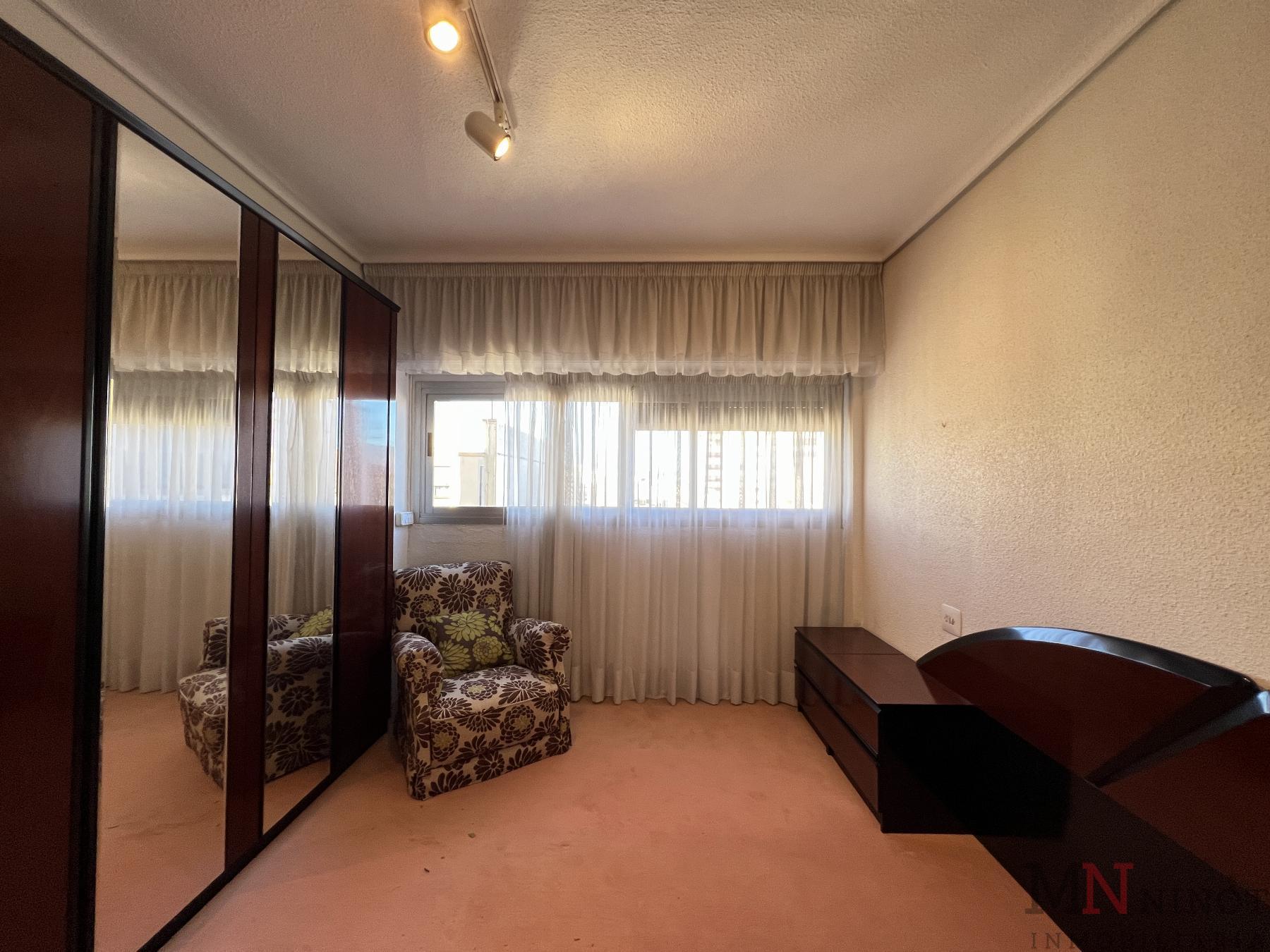 For sale of flat in Castellón