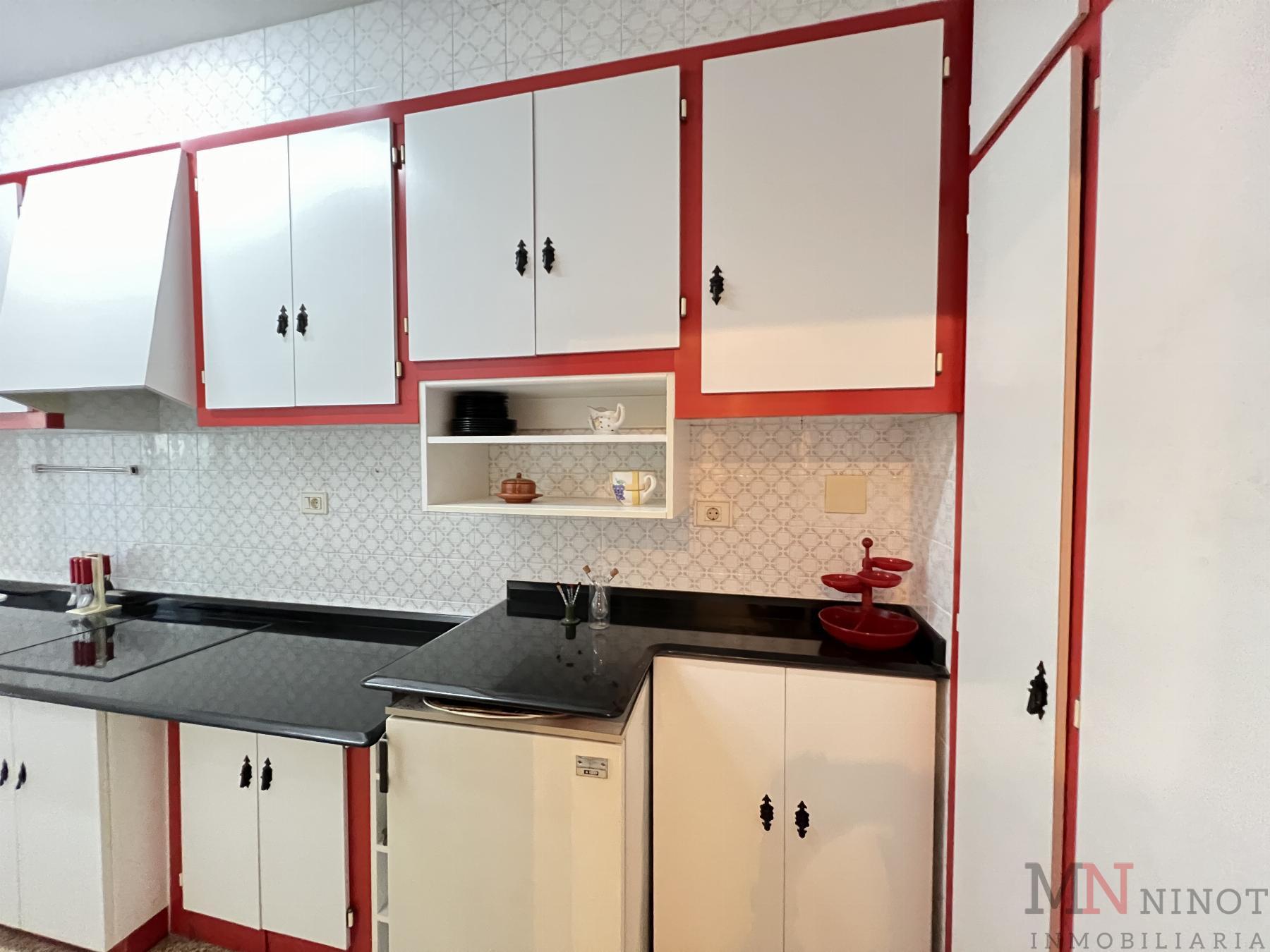 For sale of flat in Castellón