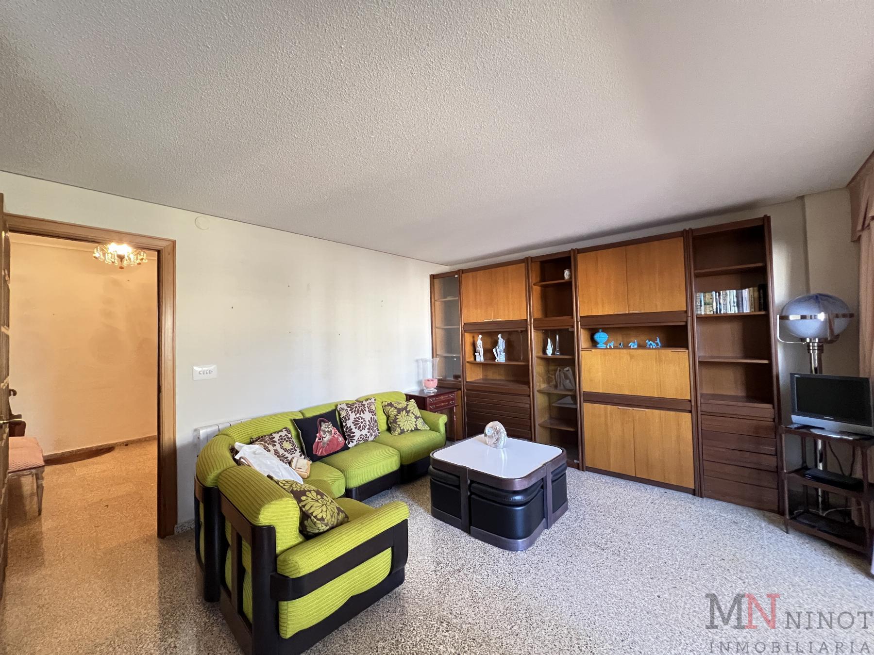 For sale of flat in Castellón