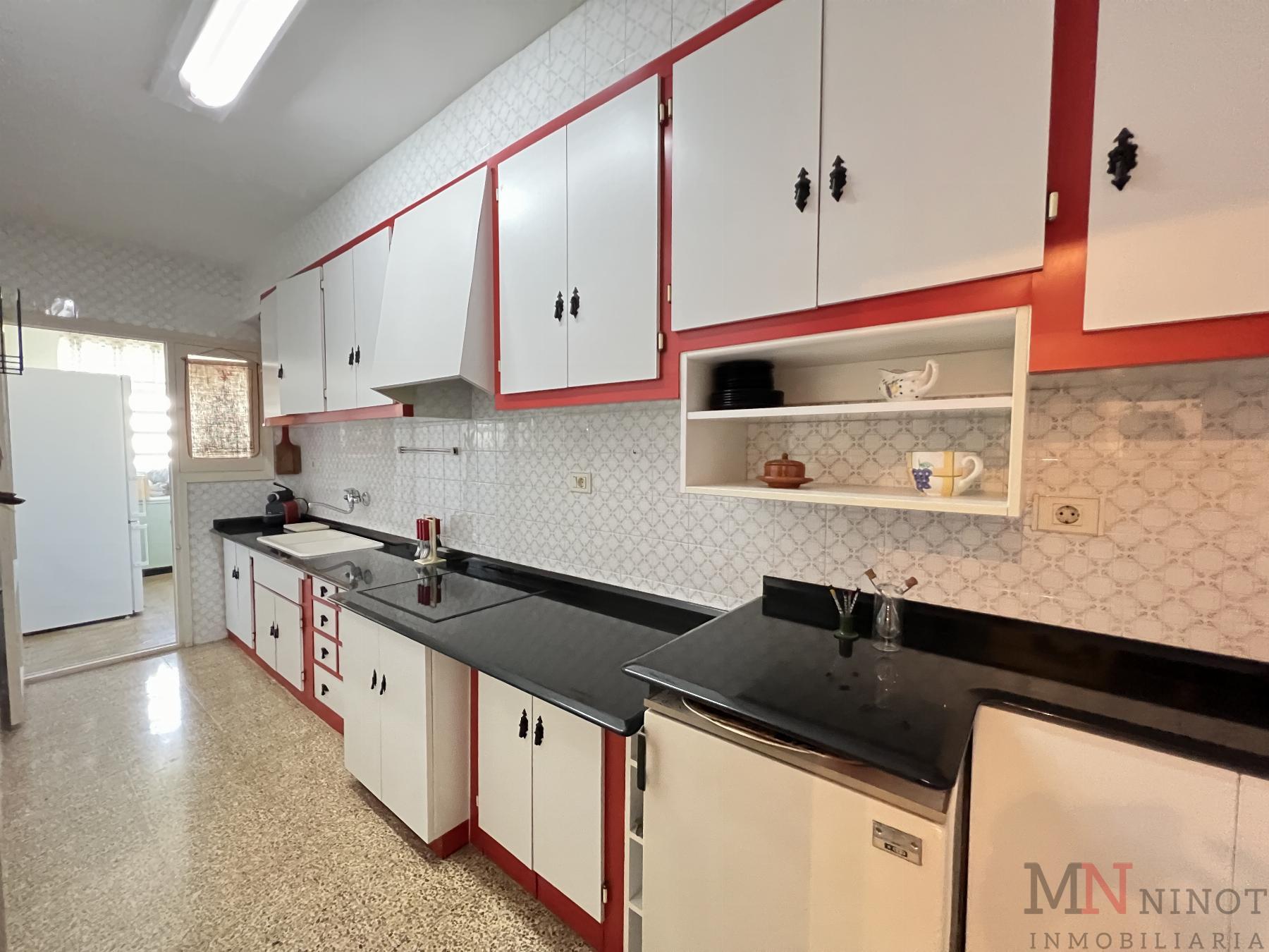For sale of flat in Castellón