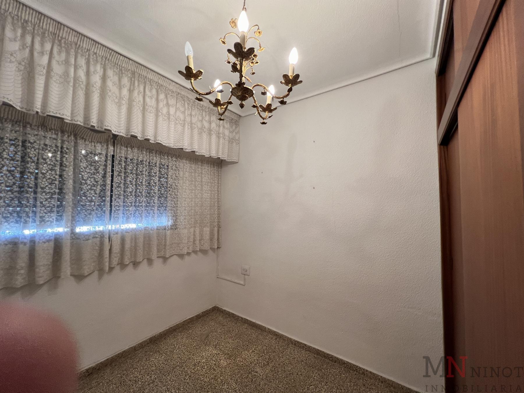 For sale of flat in Castellón