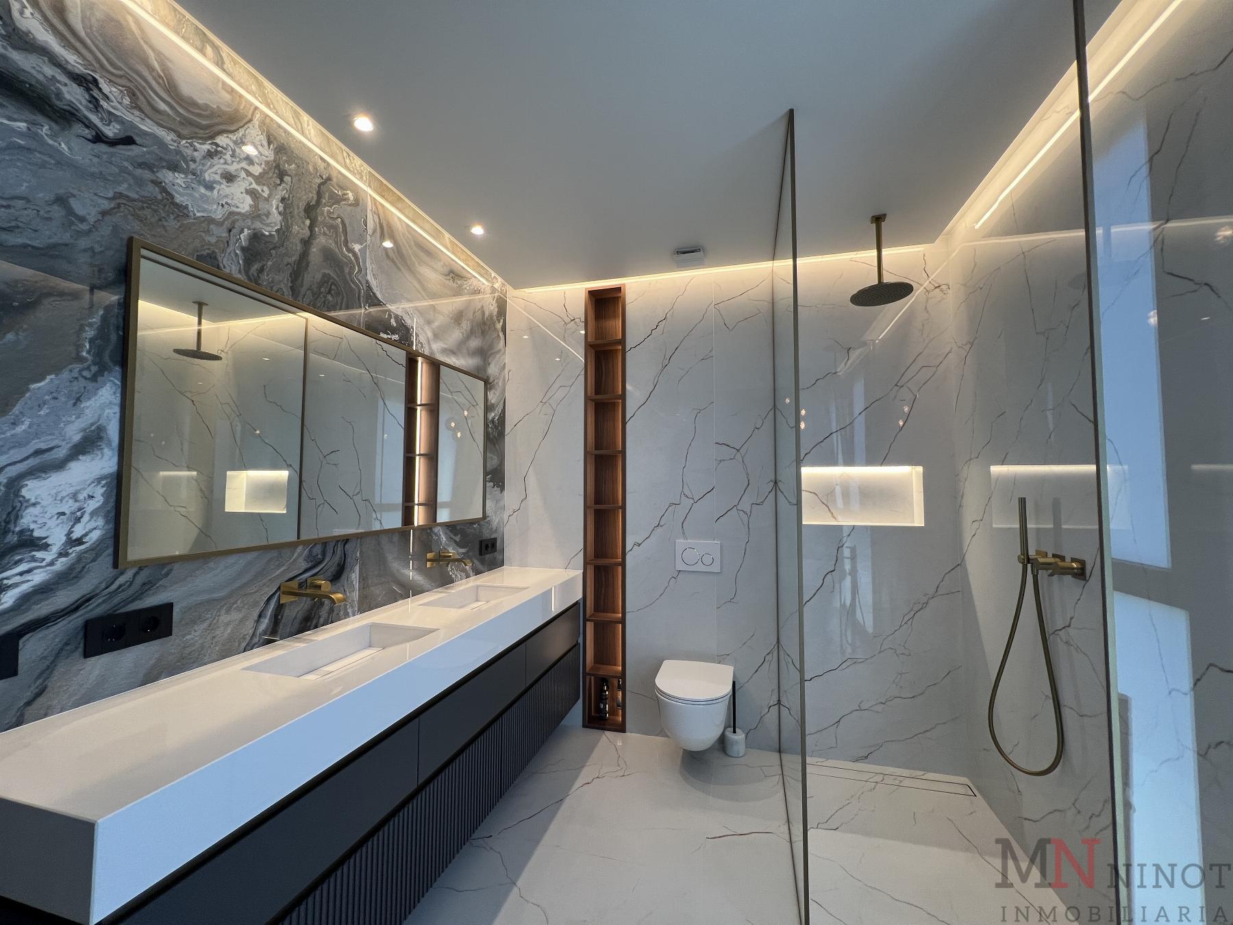 For sale of chalet in Castellón