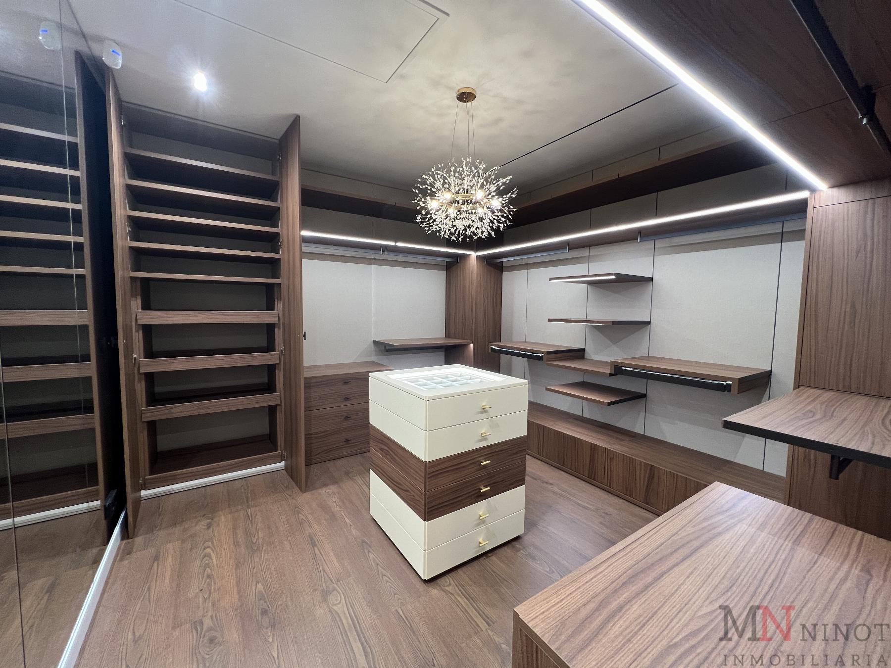 For sale of chalet in Castellón