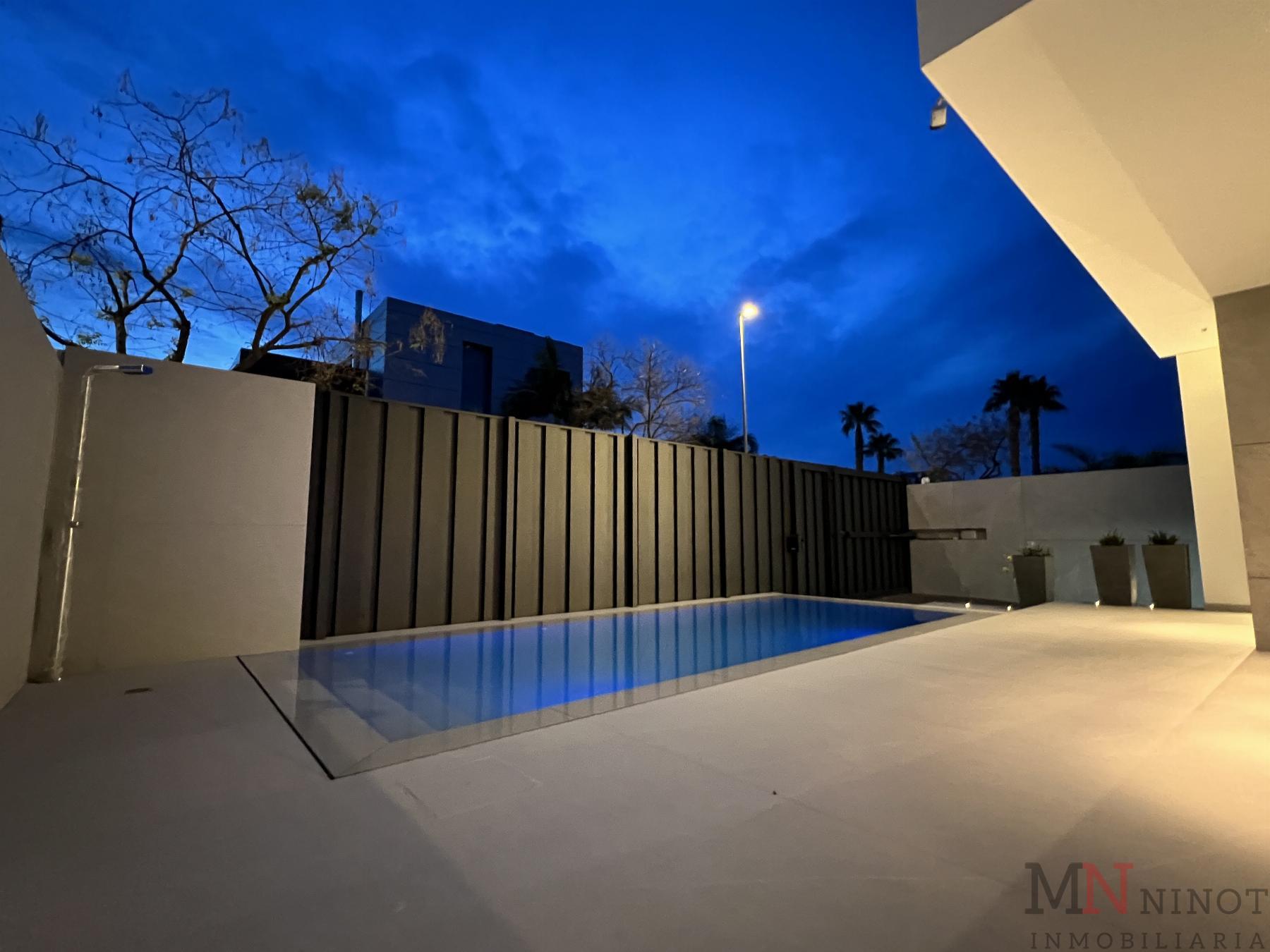 For sale of chalet in Castellón