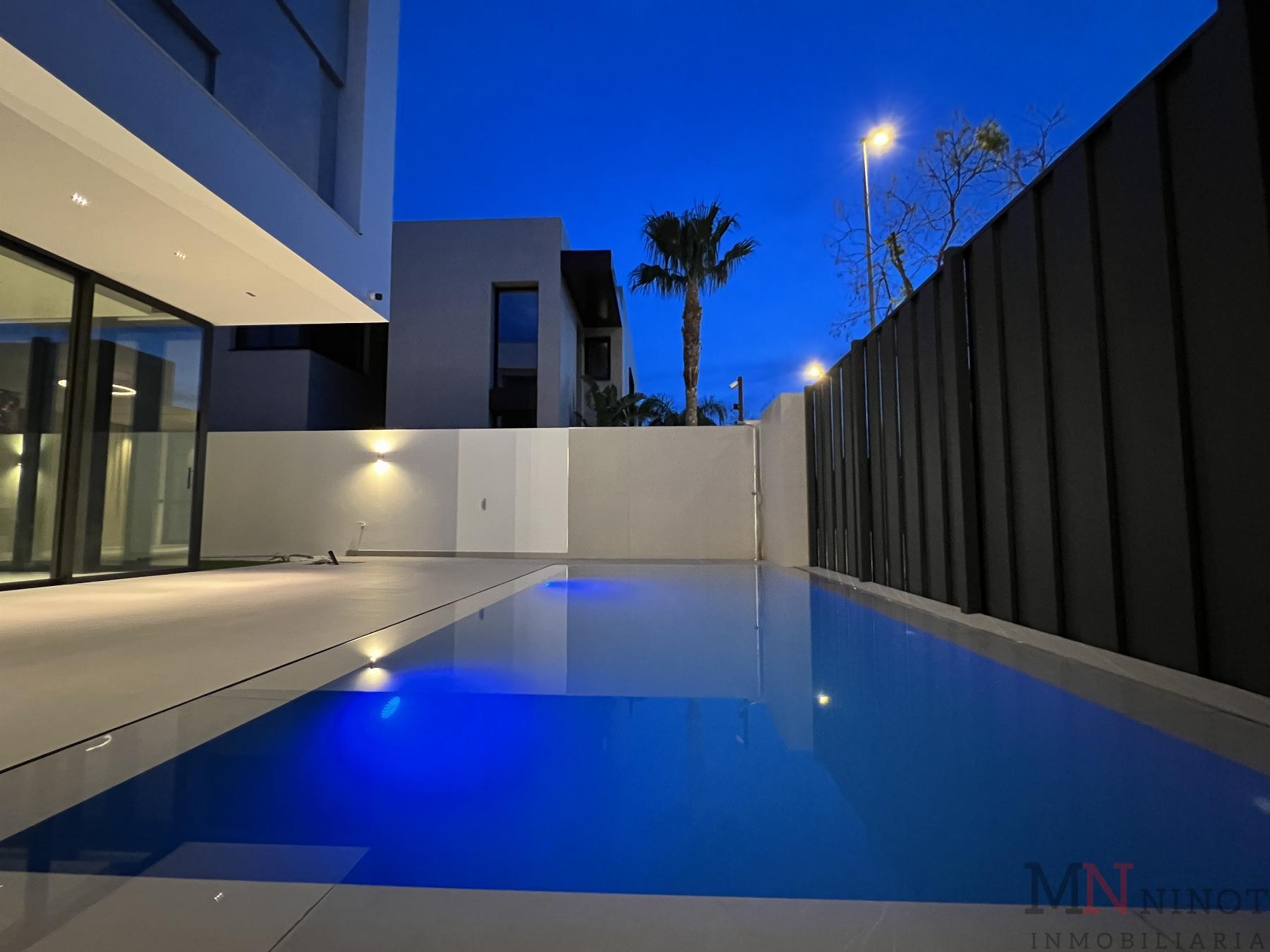 For sale of chalet in Castellón