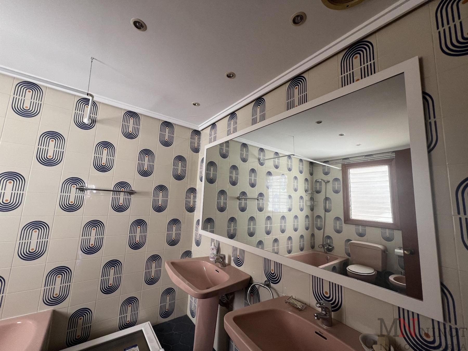 For sale of flat in Castellón