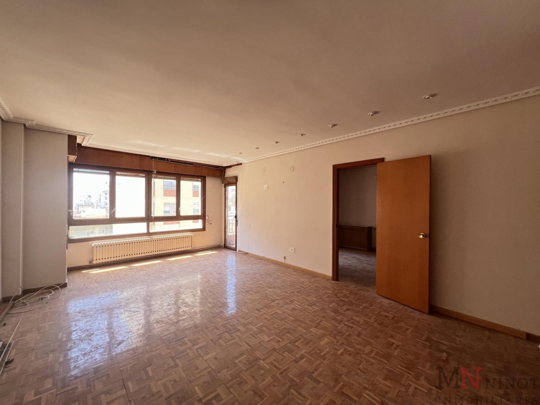 For sale of flat in Castellón