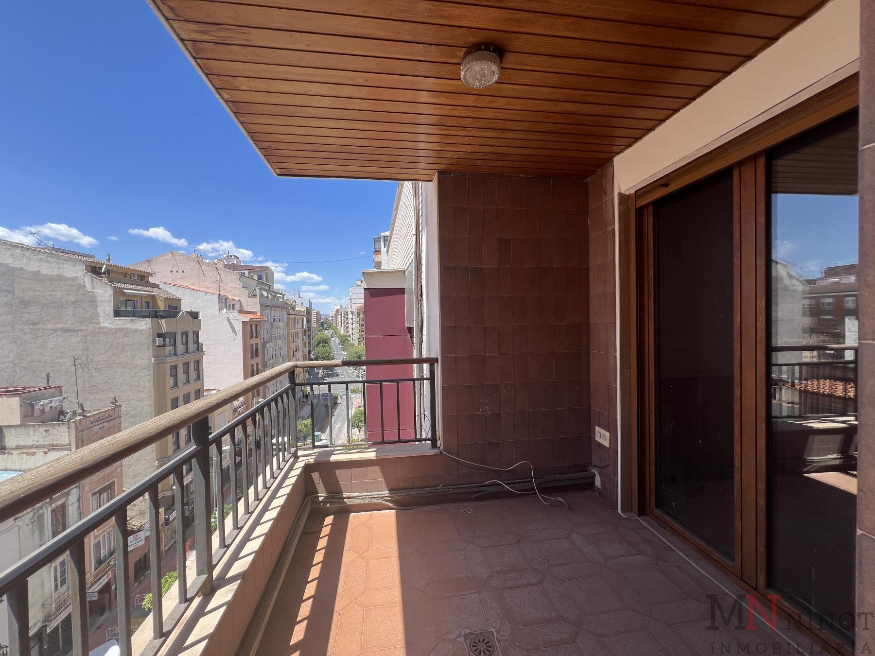 For sale of flat in Castellón