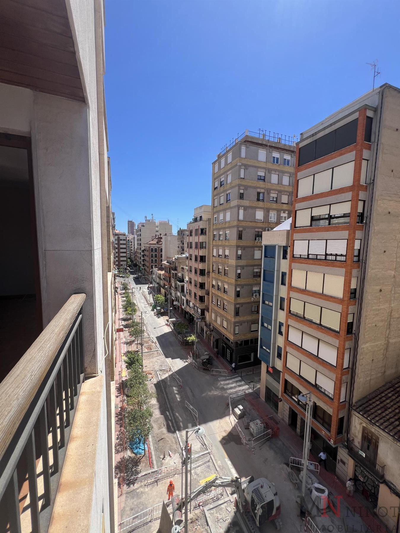 For sale of flat in Castellón