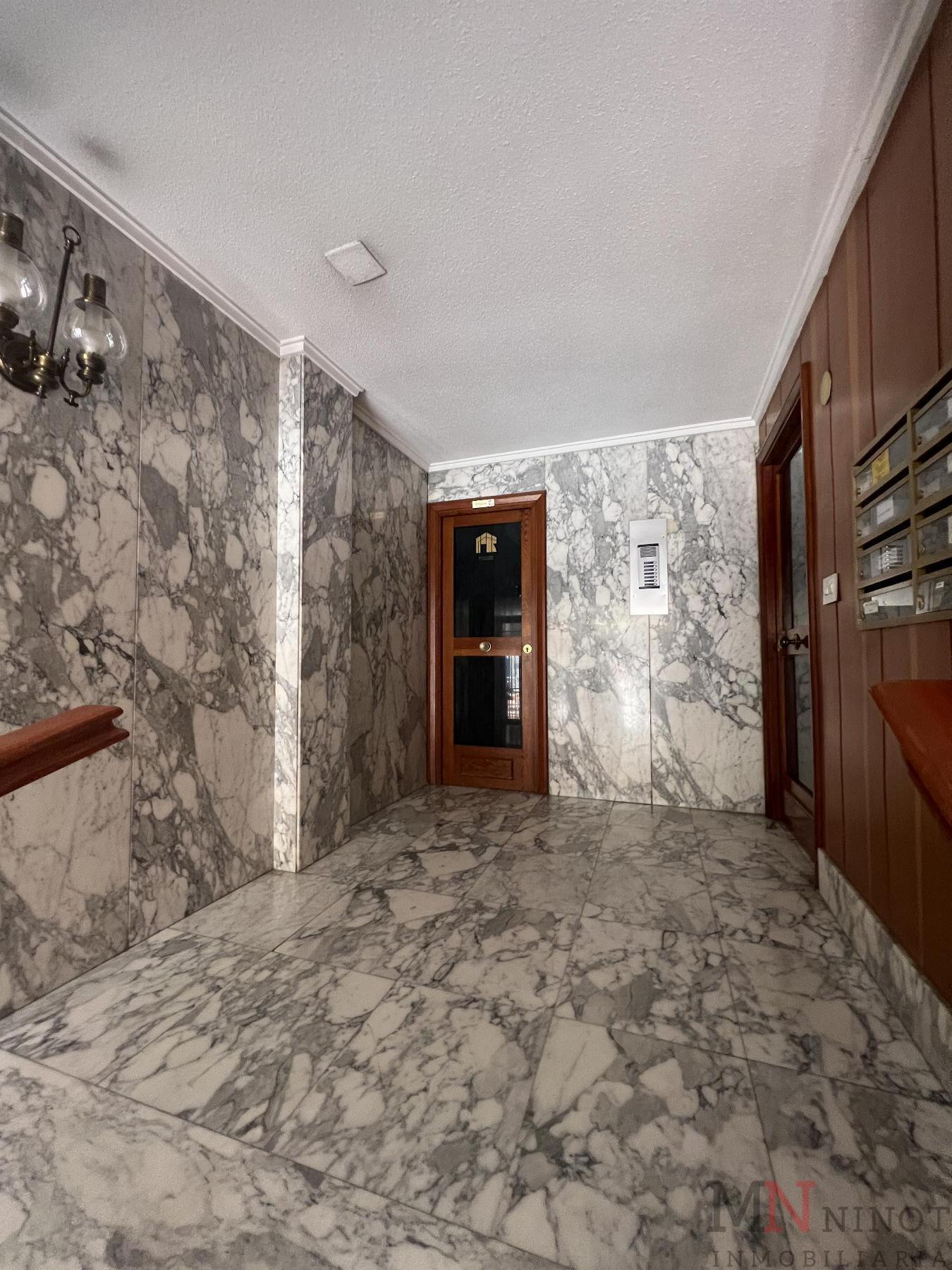 For sale of flat in Castellón