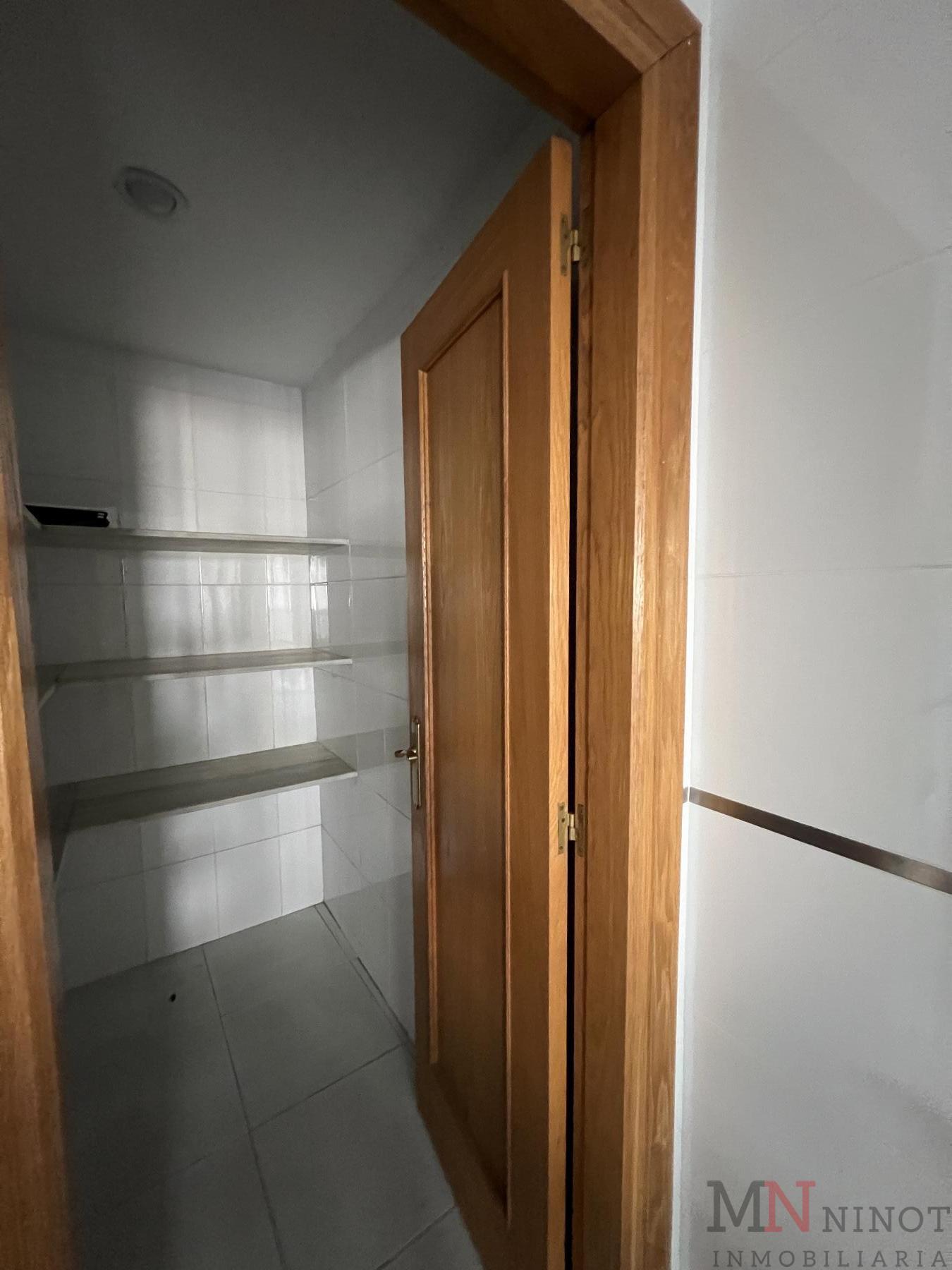 For sale of flat in Castellón