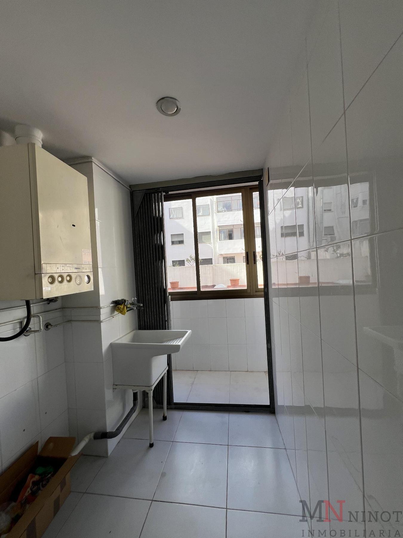 For sale of flat in Castellón