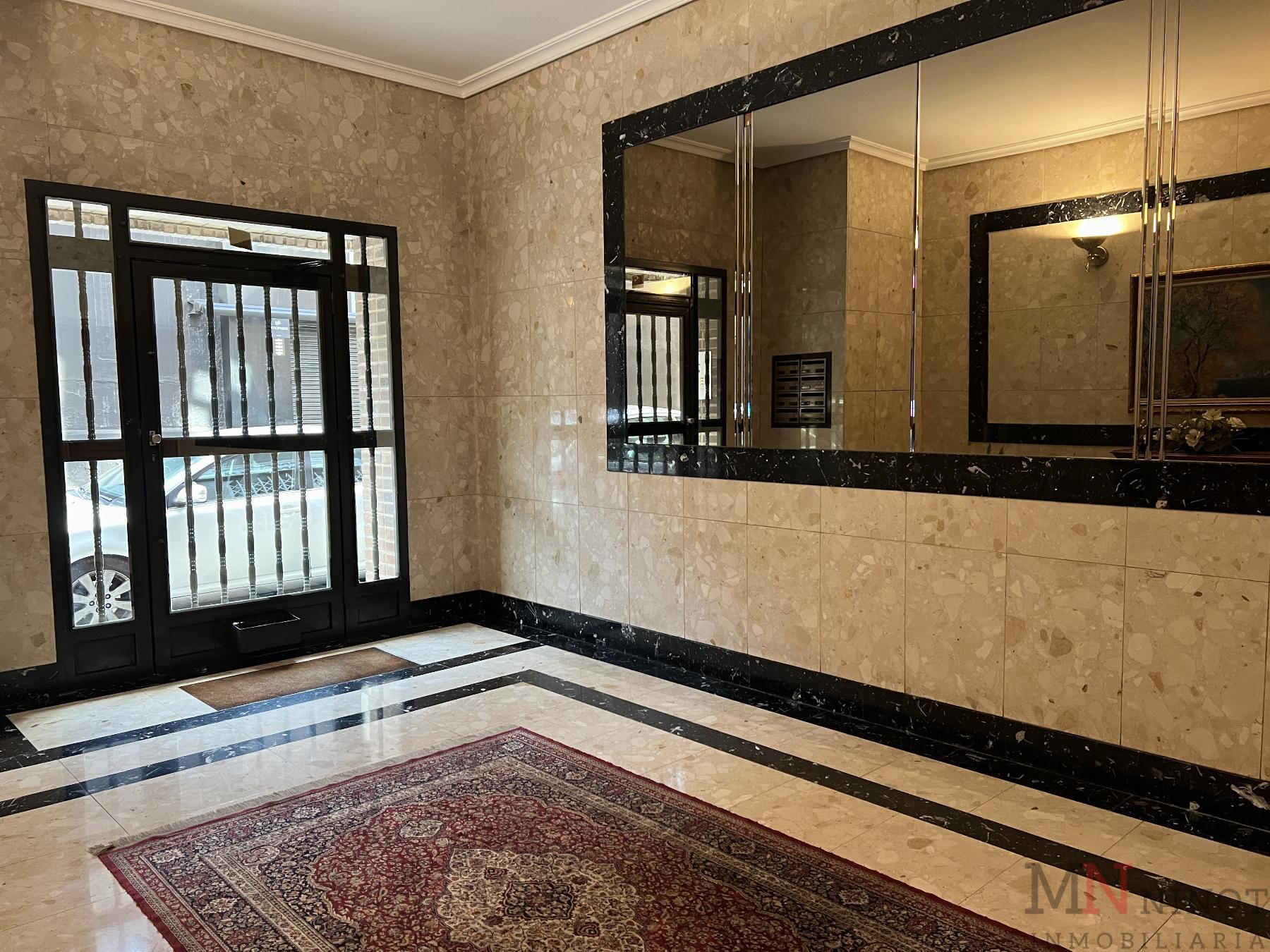 For sale of flat in Castellón