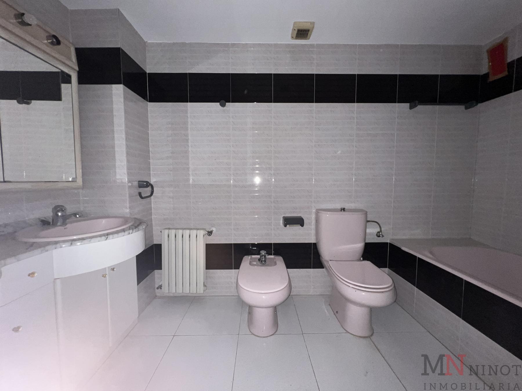 For sale of flat in Castellón