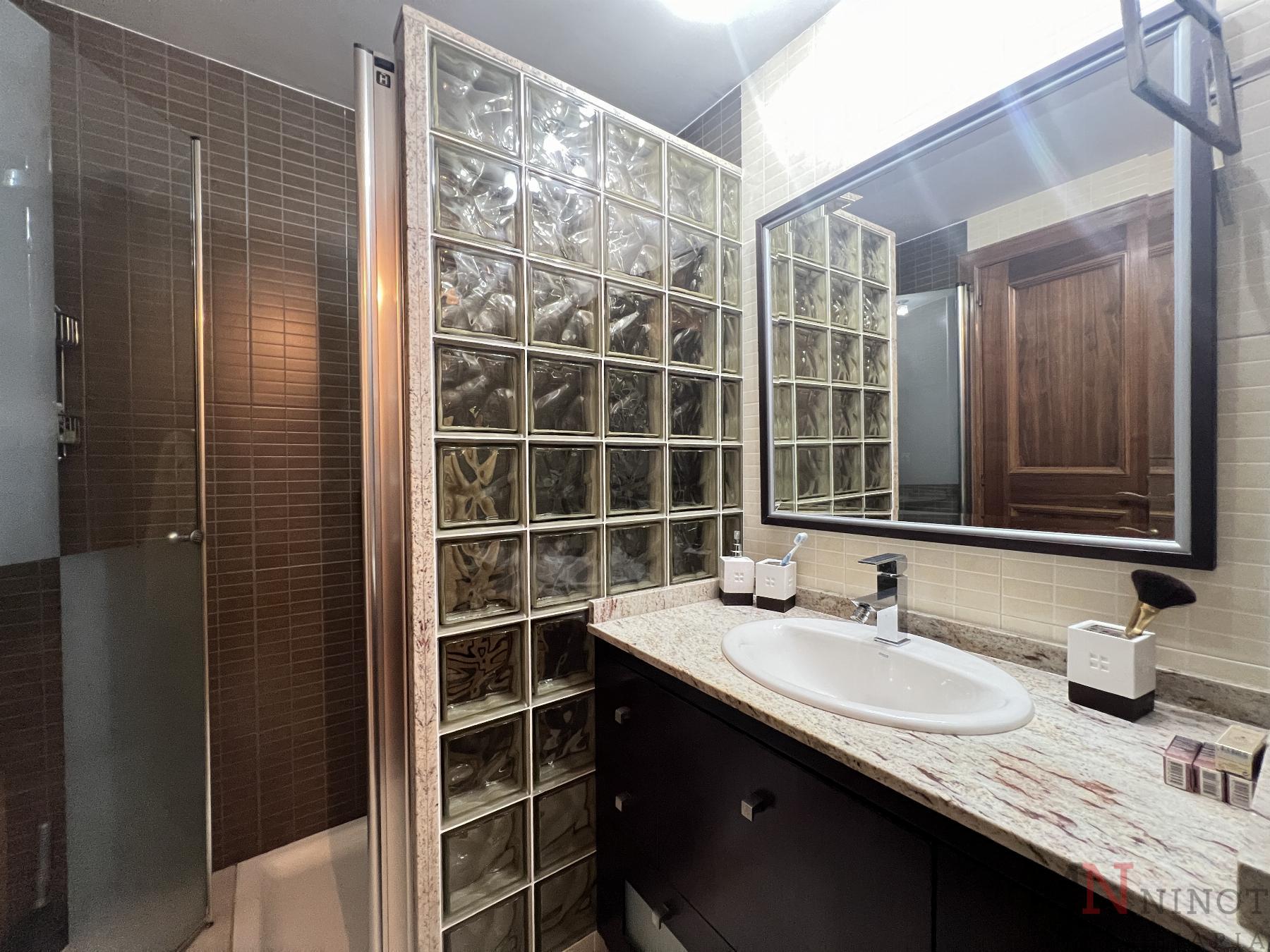 For sale of flat in Castellón