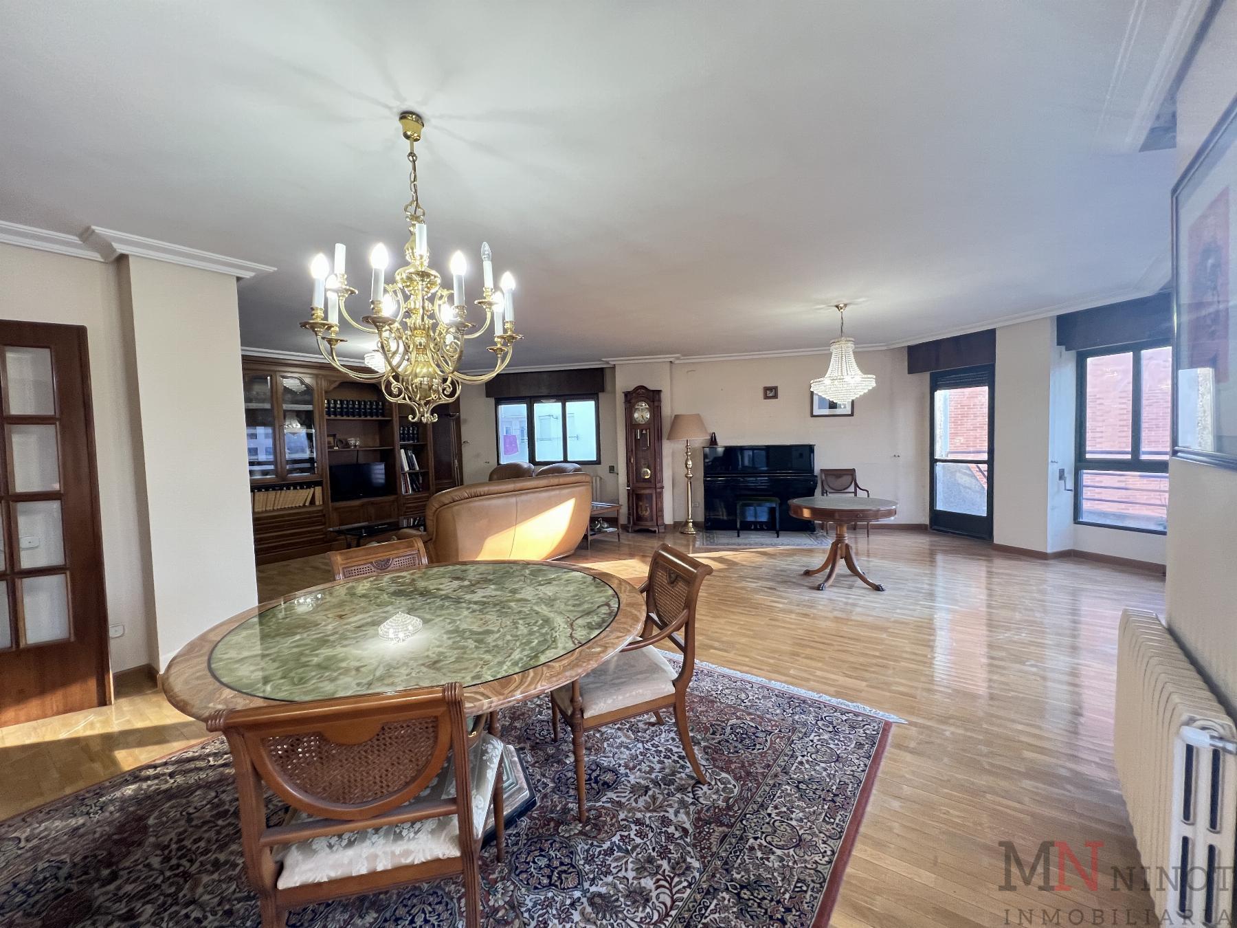 For sale of flat in Castellón