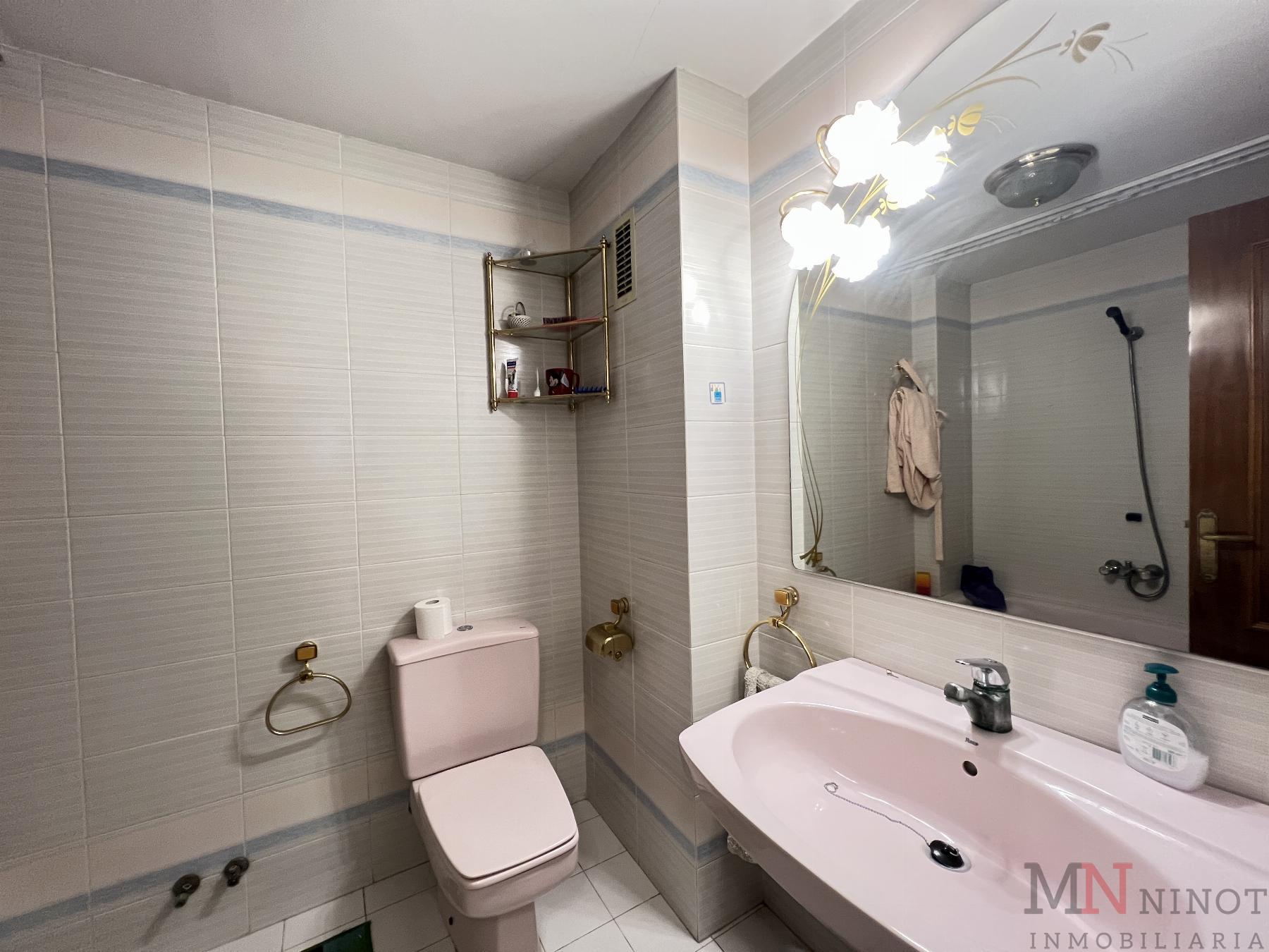 For sale of flat in Castellón
