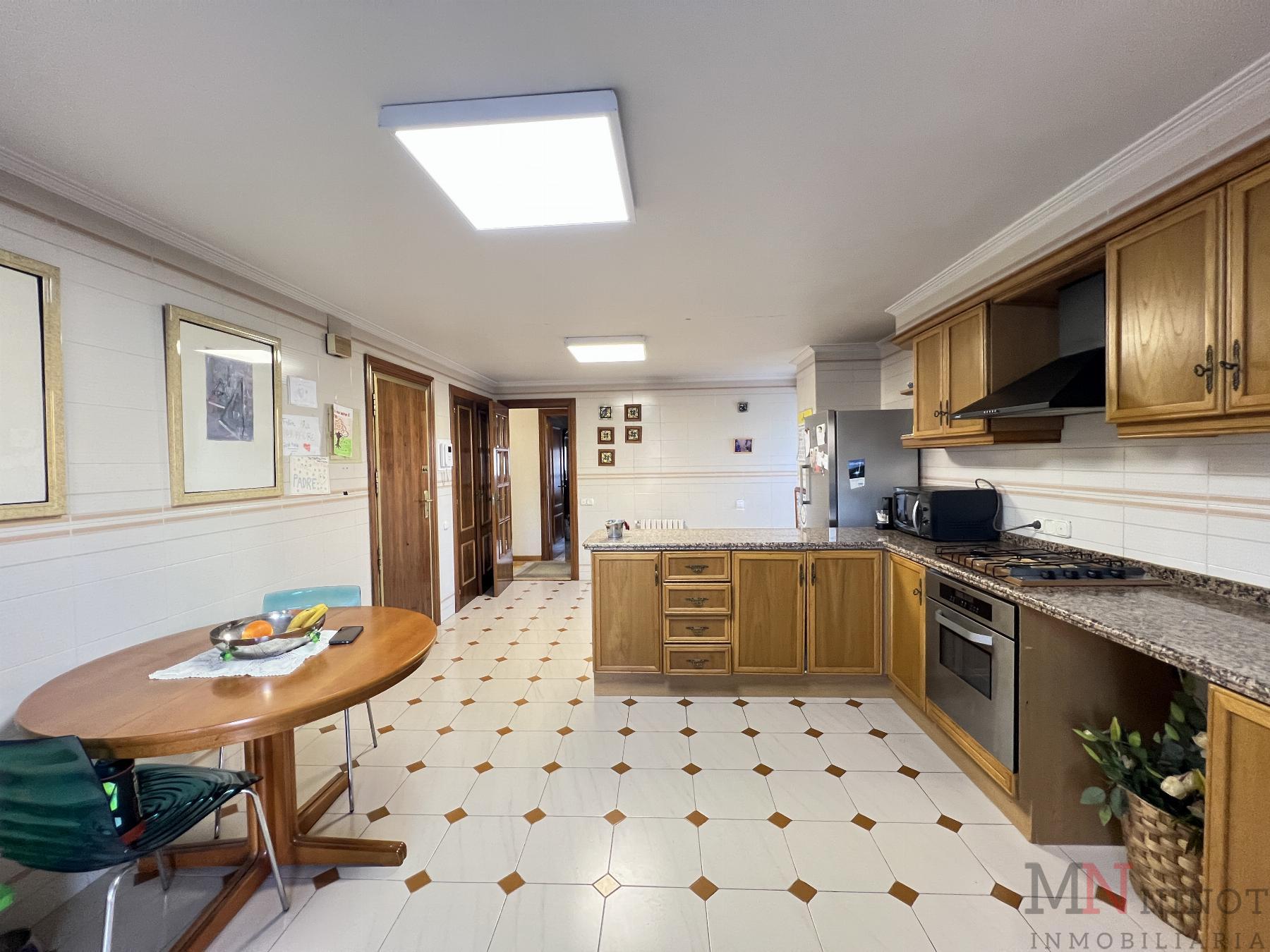 For sale of flat in Castellón